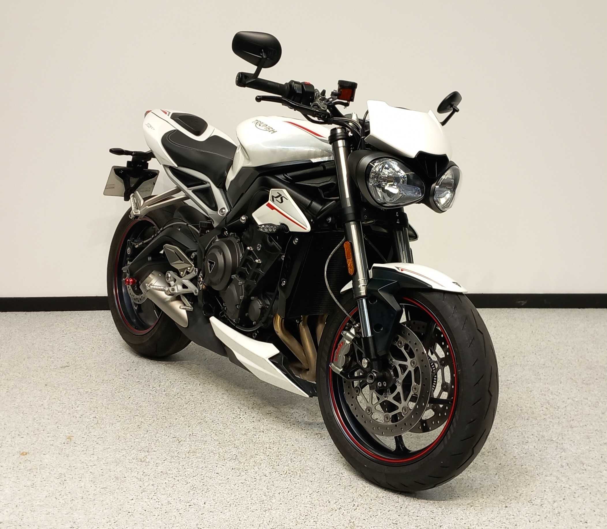 Triumph 765 Street Triple RS 2020 HD vue 3/4 droite