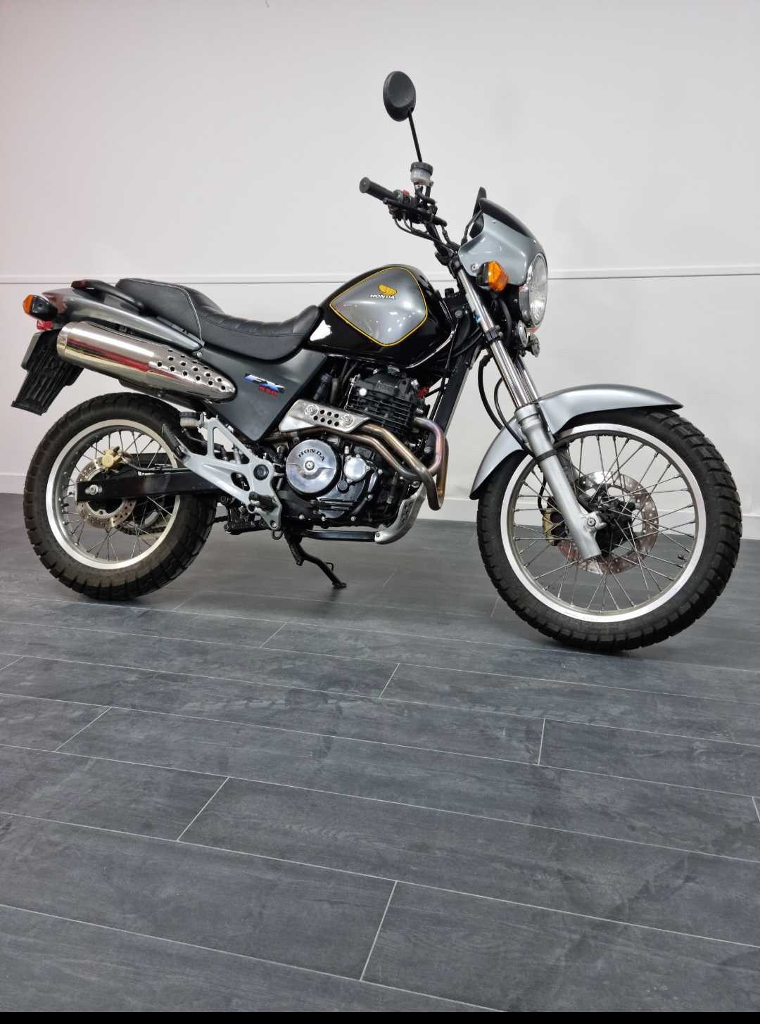 Honda FX 650 Vigor 2000 HD vue 3/4 droite