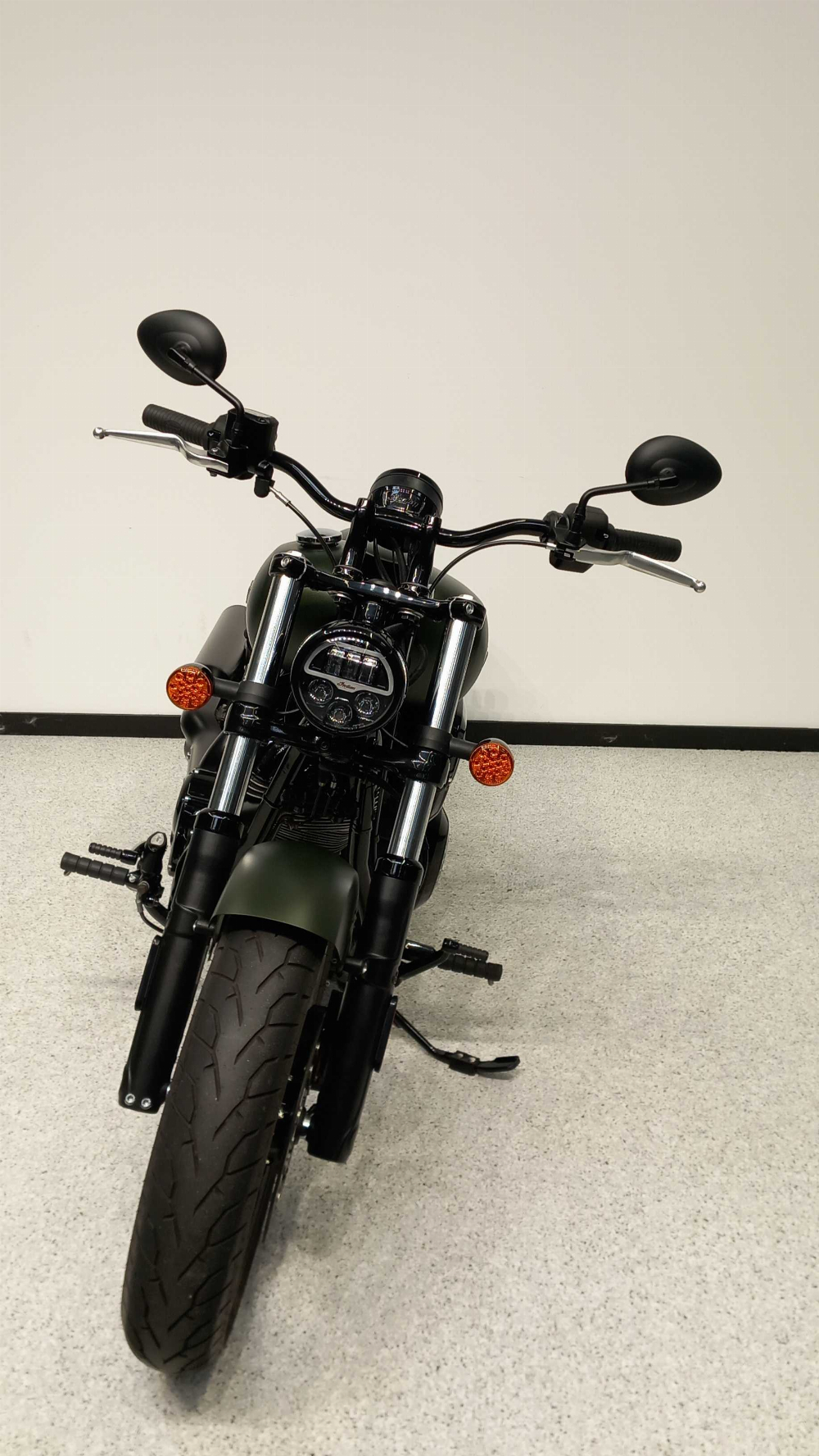 Indian CHIEF DARK HORSE 2023 vue avant