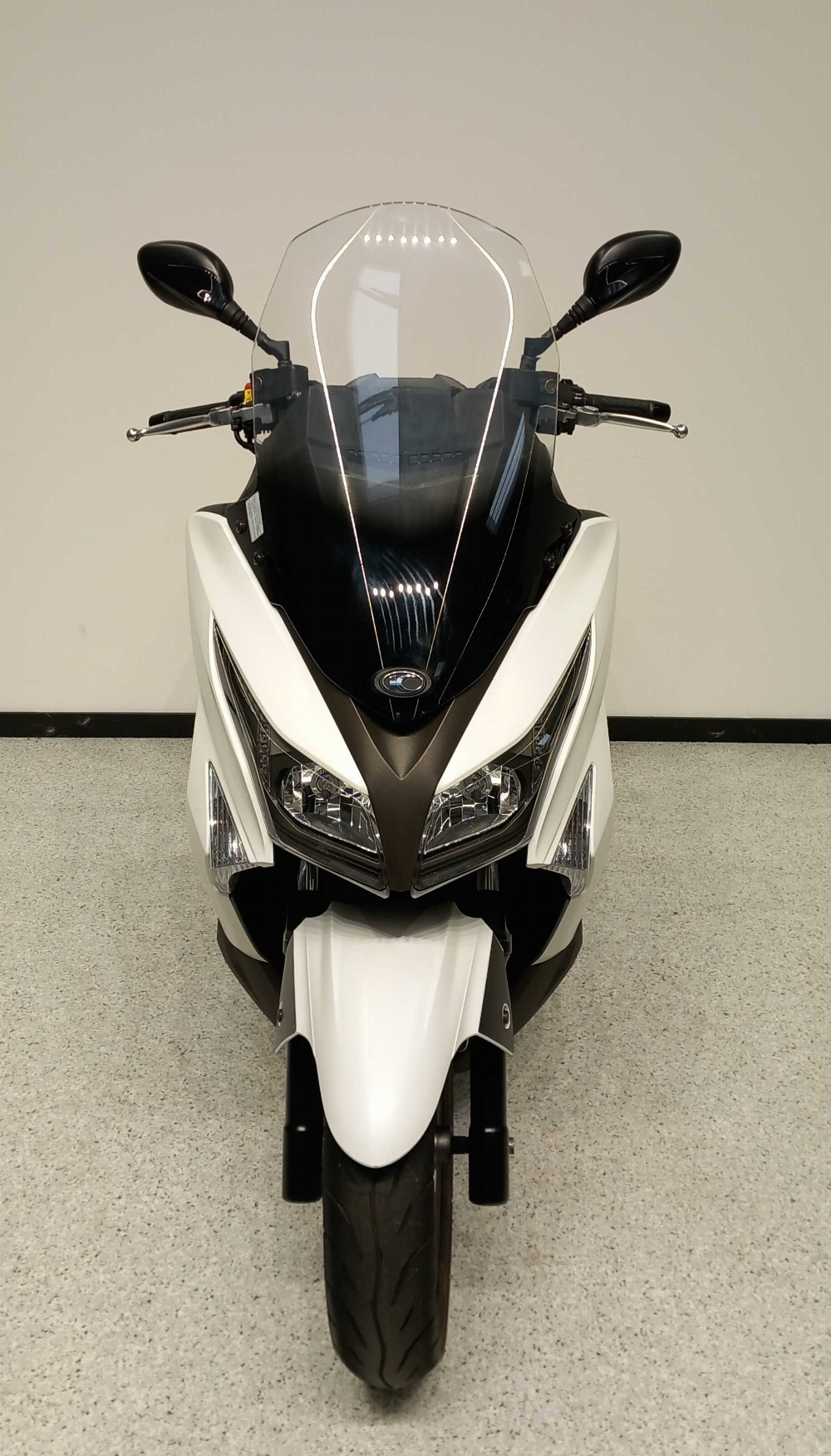 Kymco X-TOWN 125 2017 vue avant