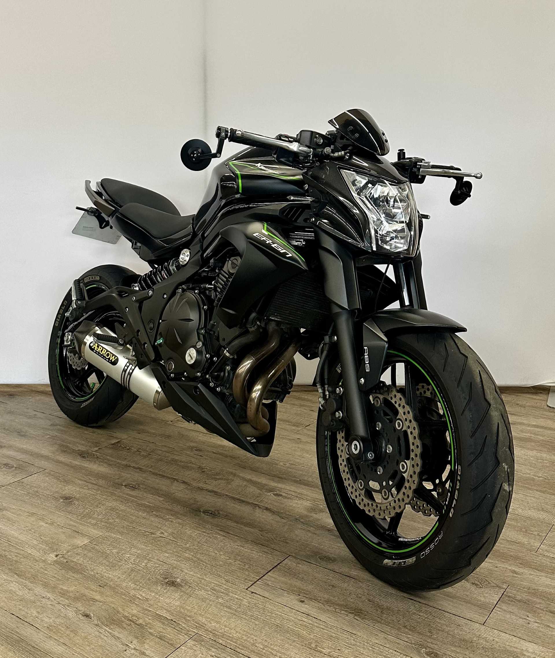 Kawasaki ER-6 N ABS 2016 HD vue 3/4 droite