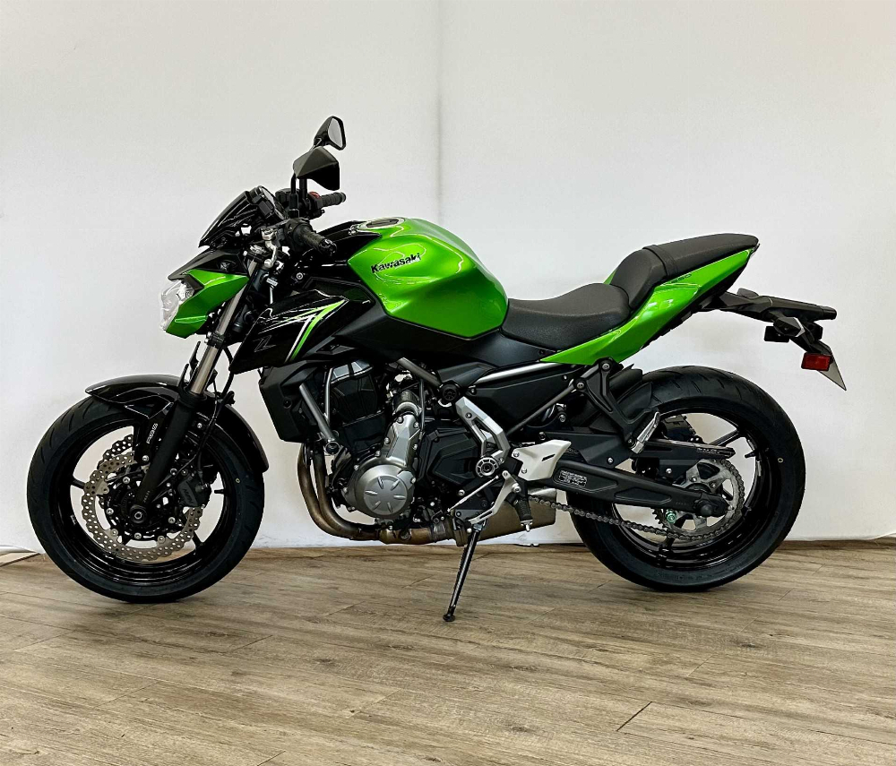 Kawasaki Z 650 2018 vue gauche