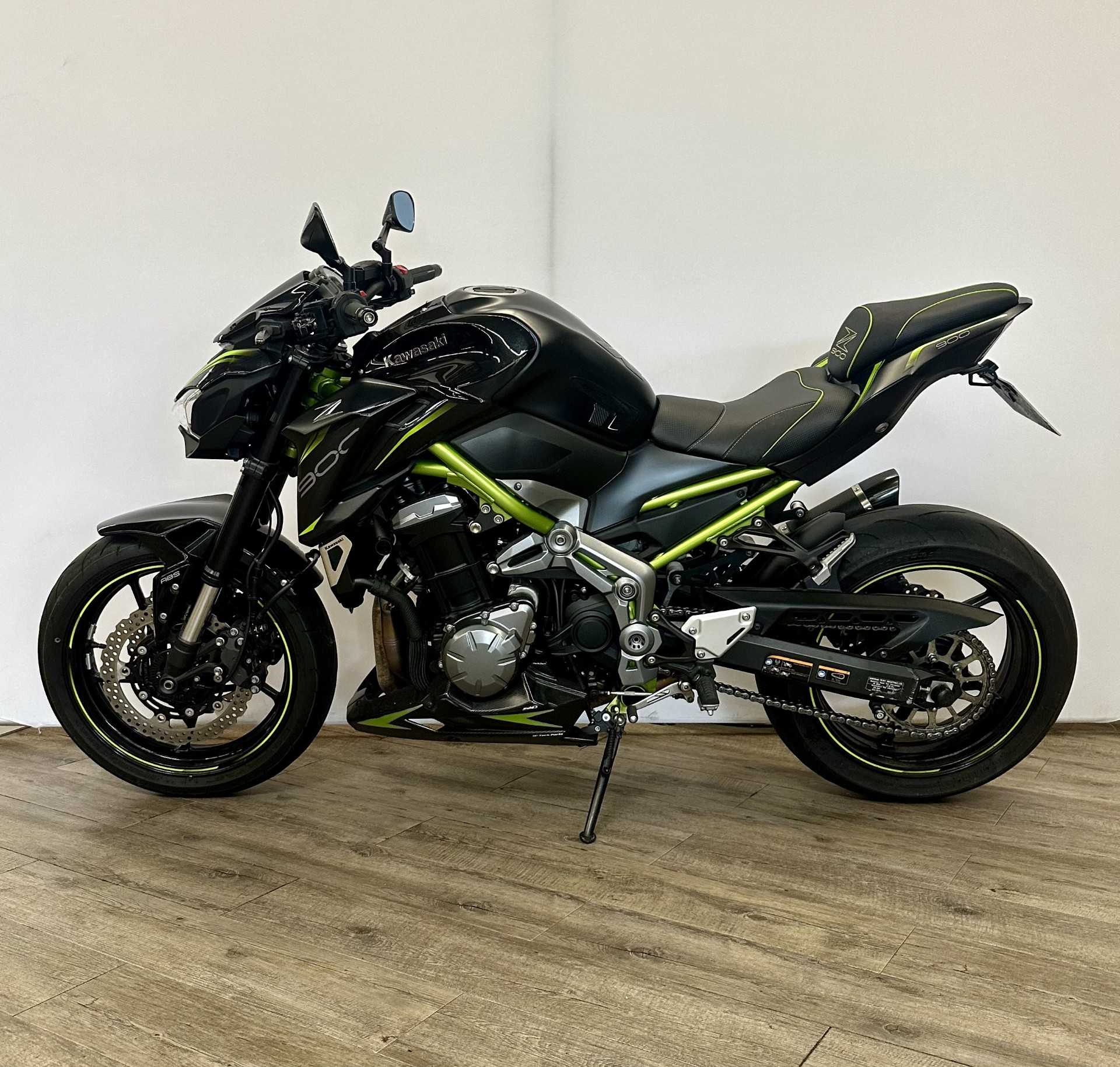 Kawasaki Z 900 2019 HD vue gauche