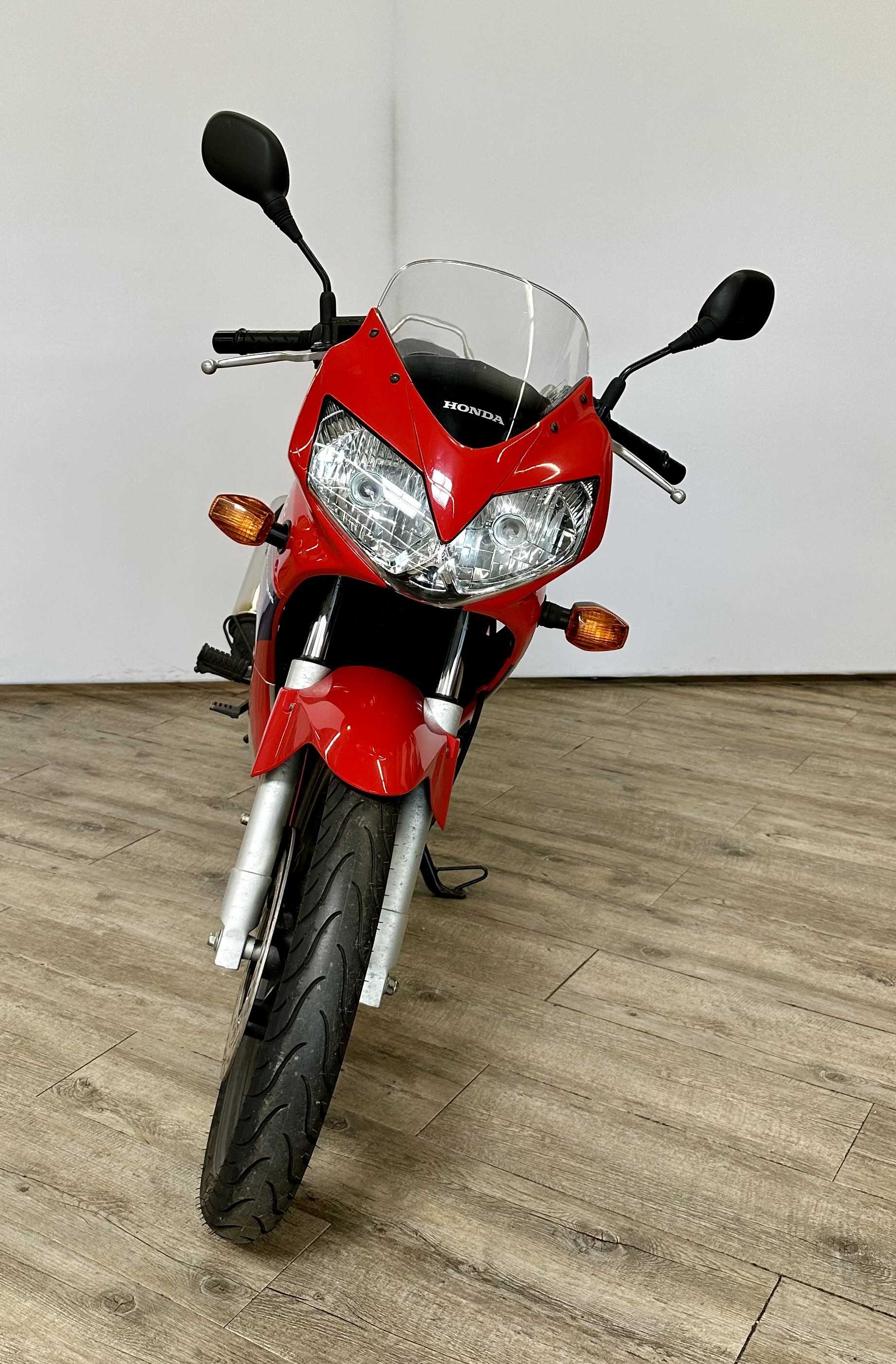 Honda CBR 125 R 2005 HD vue avant