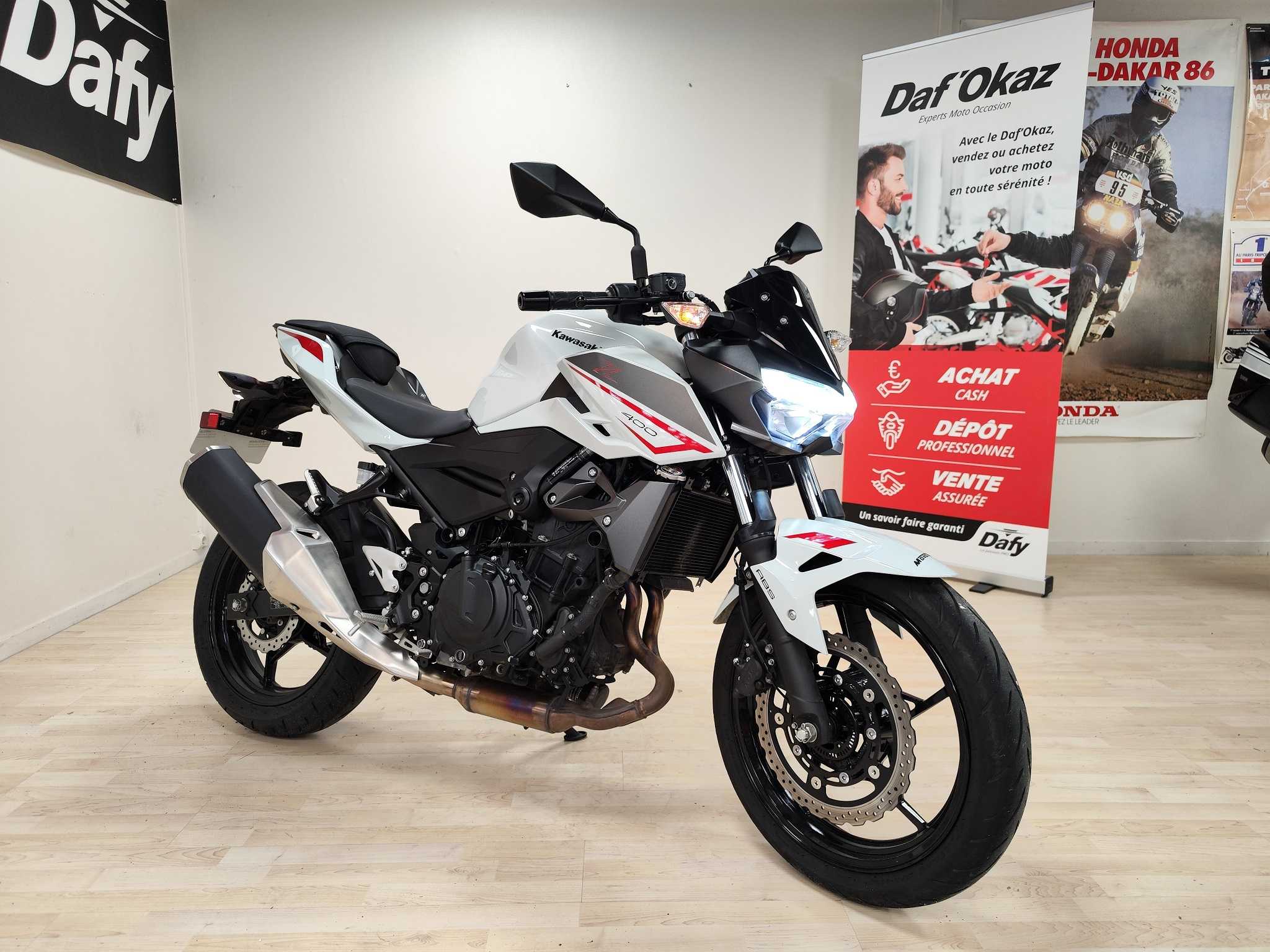 Kawasaki Z 400 2021 HD vue 3/4 droite