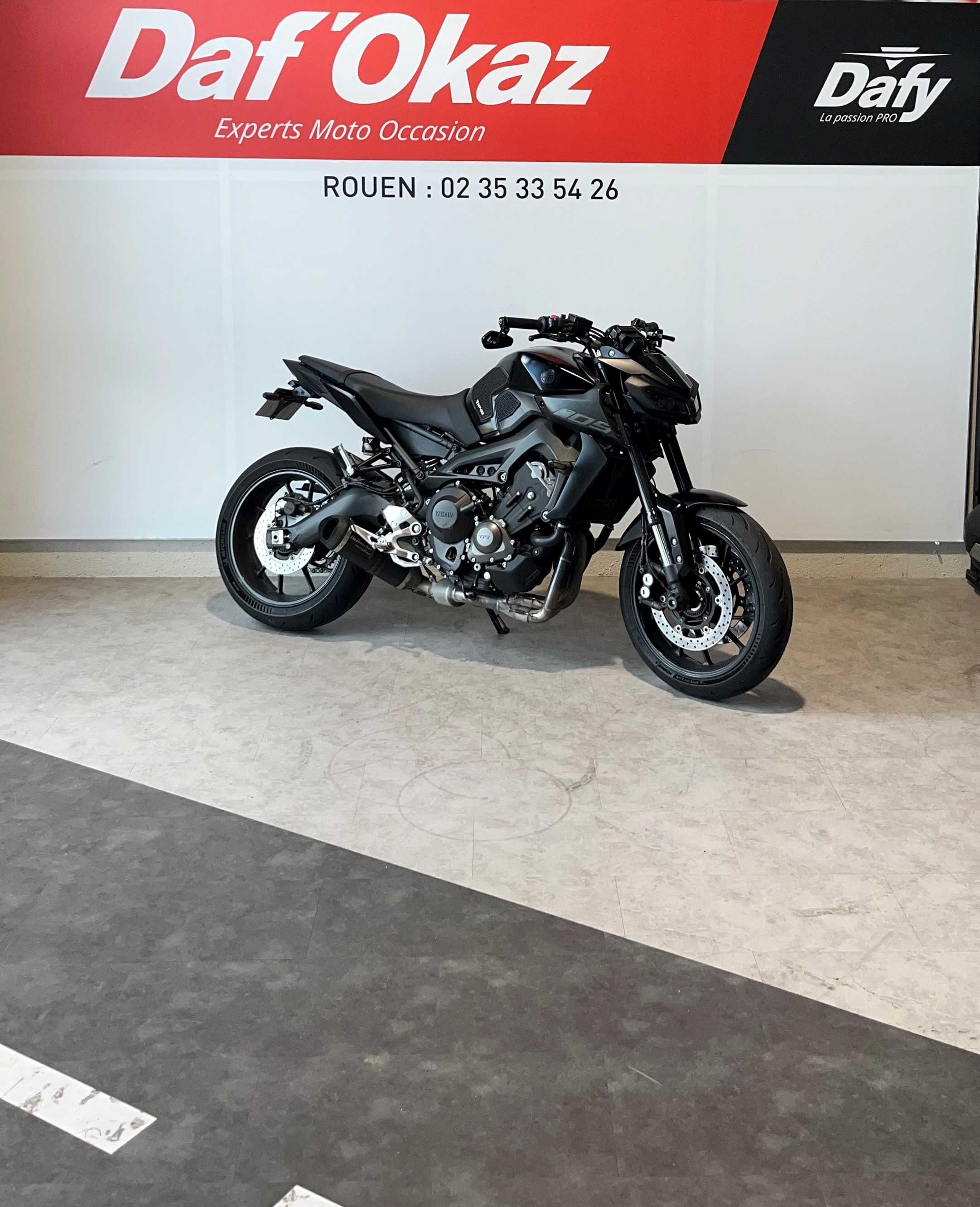 Yamaha MT-09 850 ABS 2020 HD vue 3/4 droite