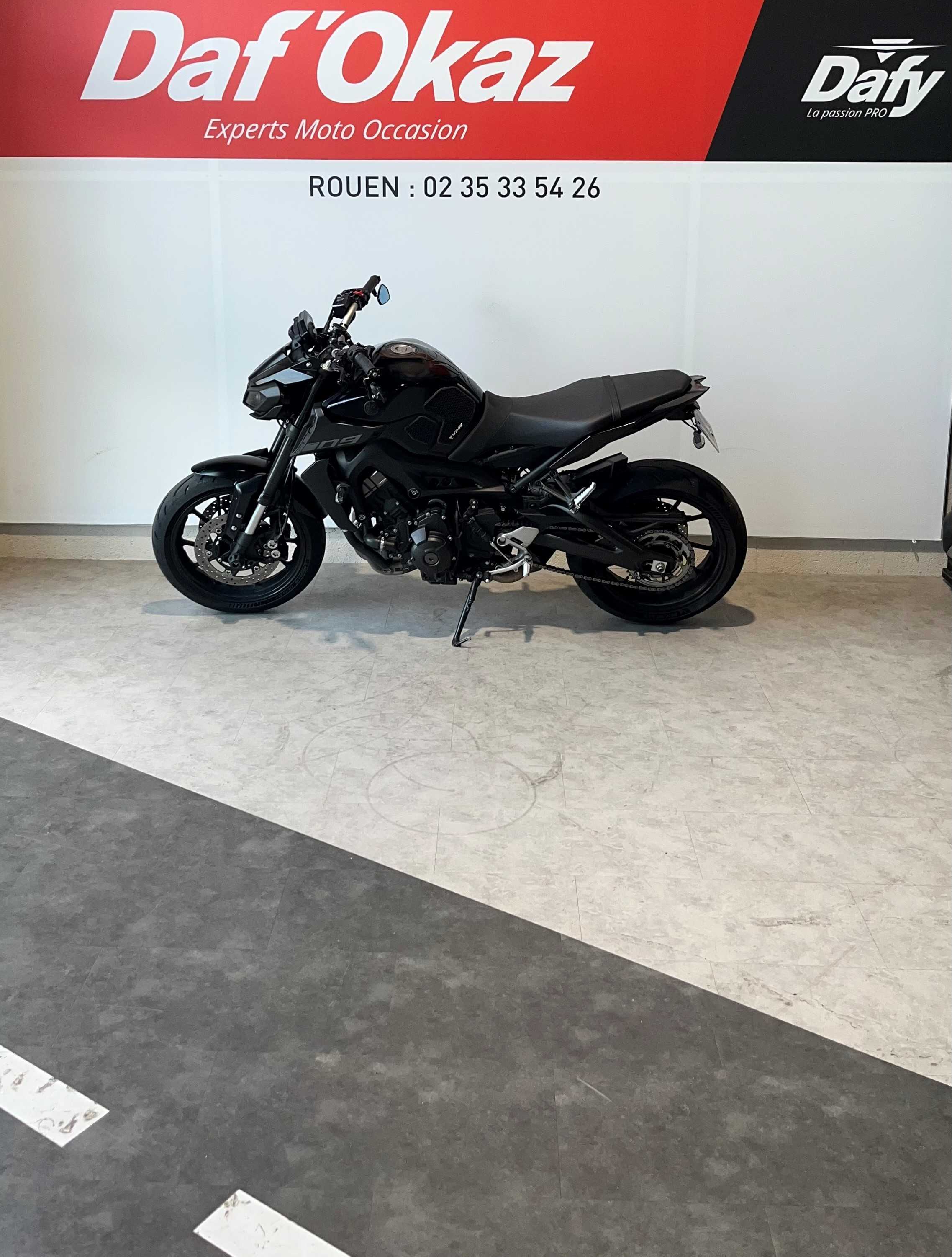 Yamaha MT-09 850 ABS 2020 HD vue gauche