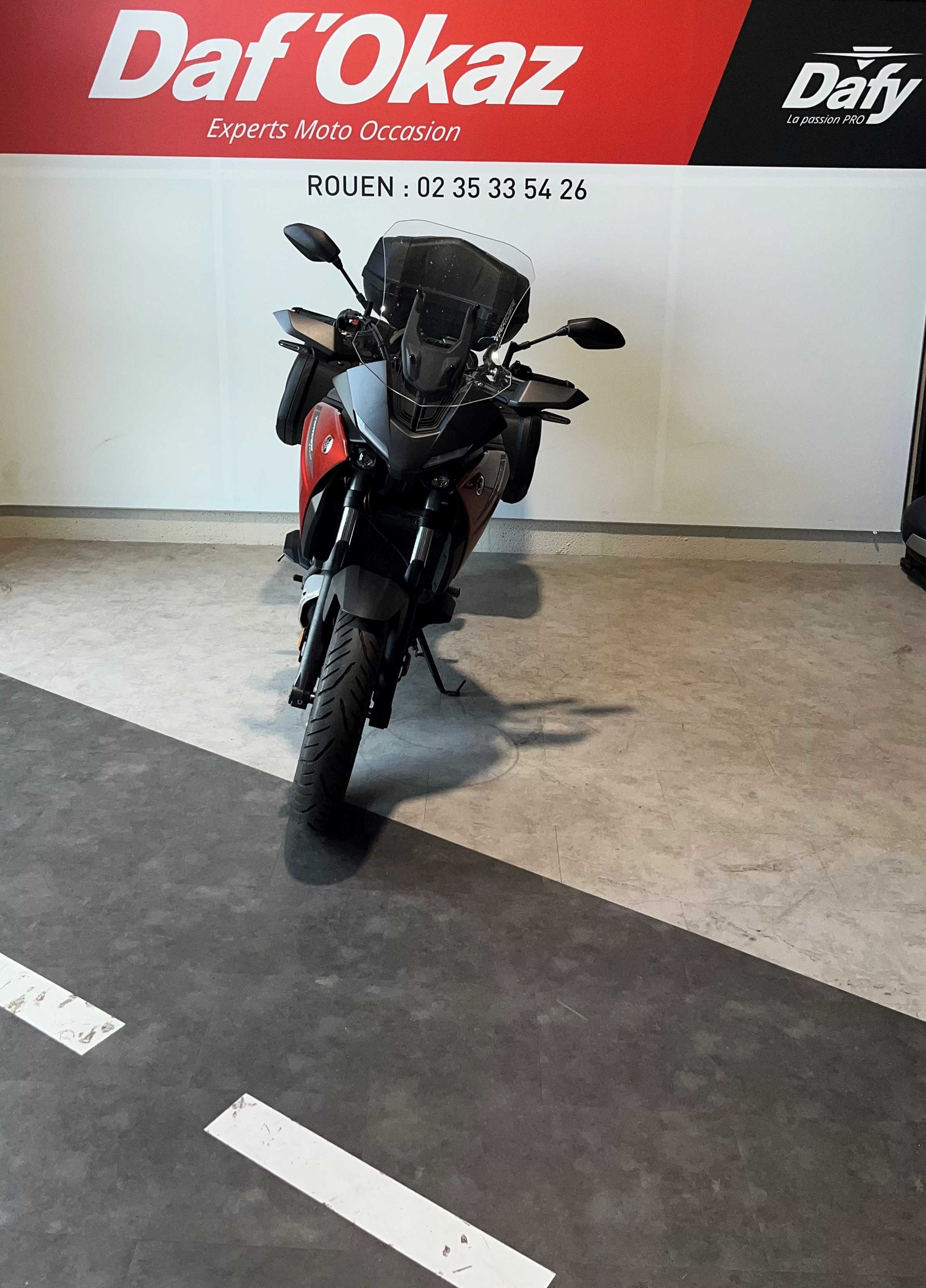 Yamaha MT-07 Tracer (MTT690) 2021 HD vue avant