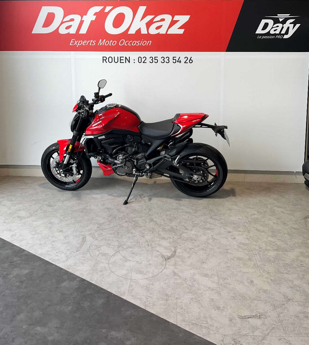 Ducati Monster 937 2022 vue gauche