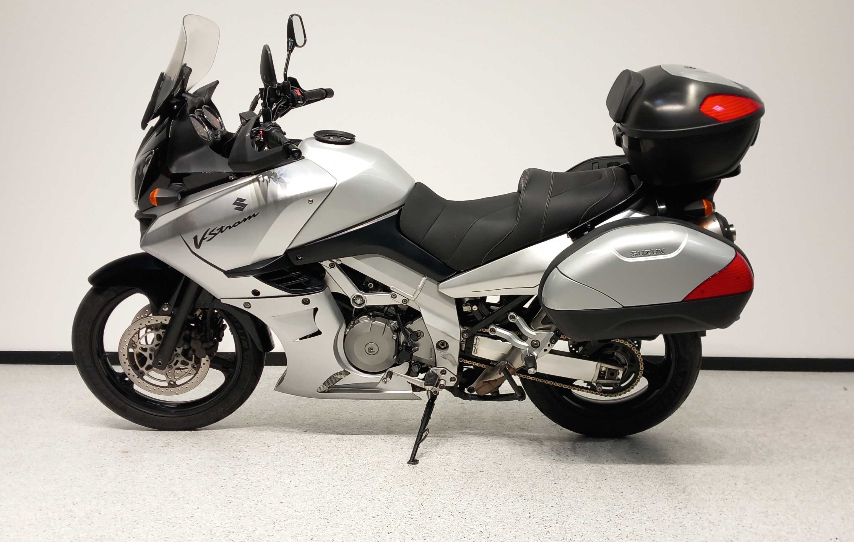 Suzuki DL 1000 V-Strom 2005 HD vue gauche