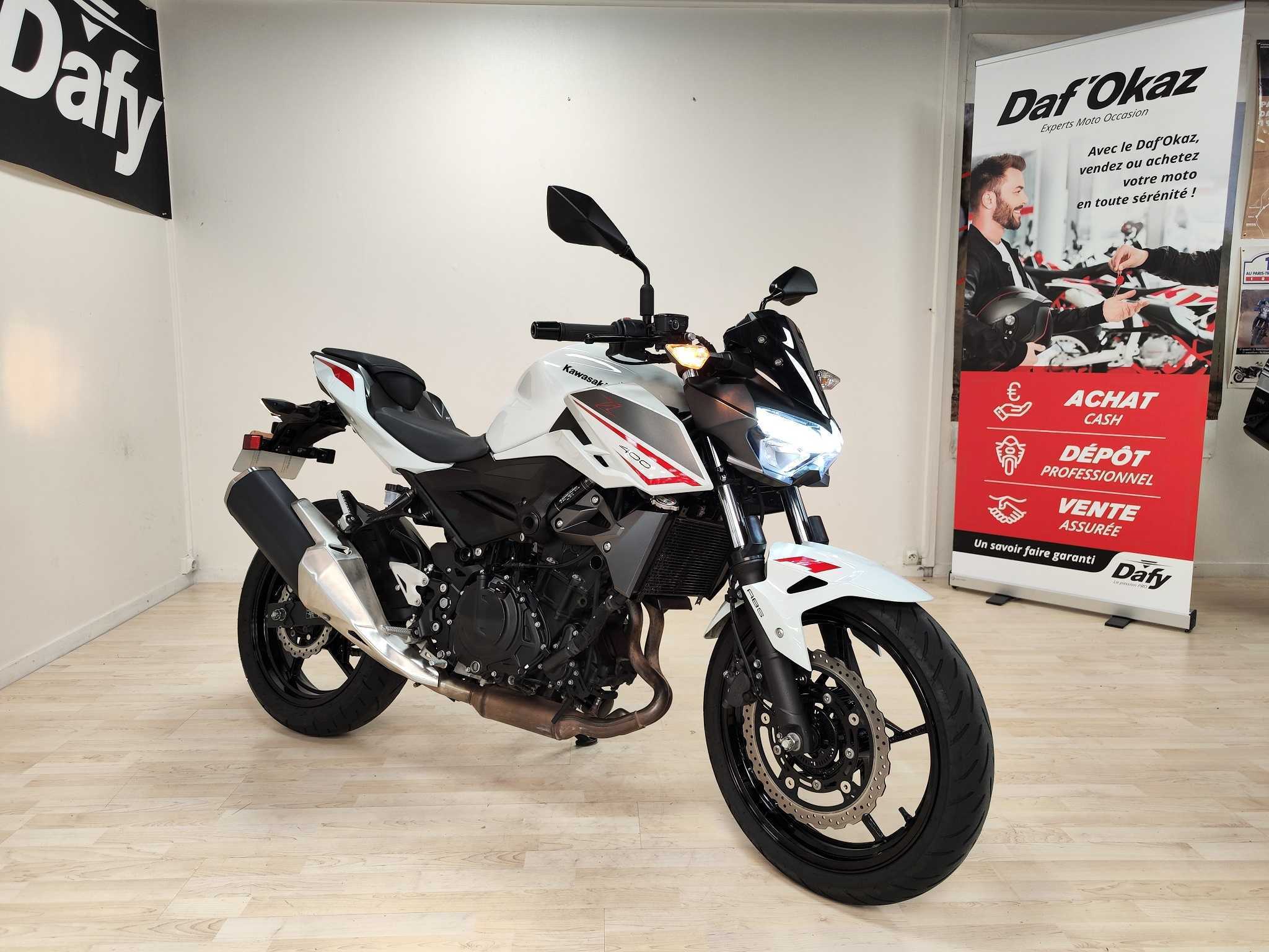 Kawasaki Z 400 2021 HD vue 3/4 droite