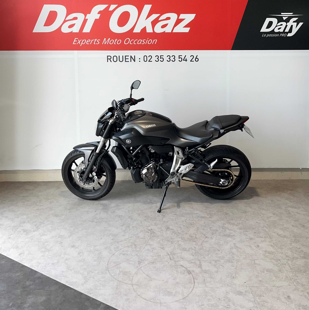 Yamaha MT-07 ABS 2016 vue gauche