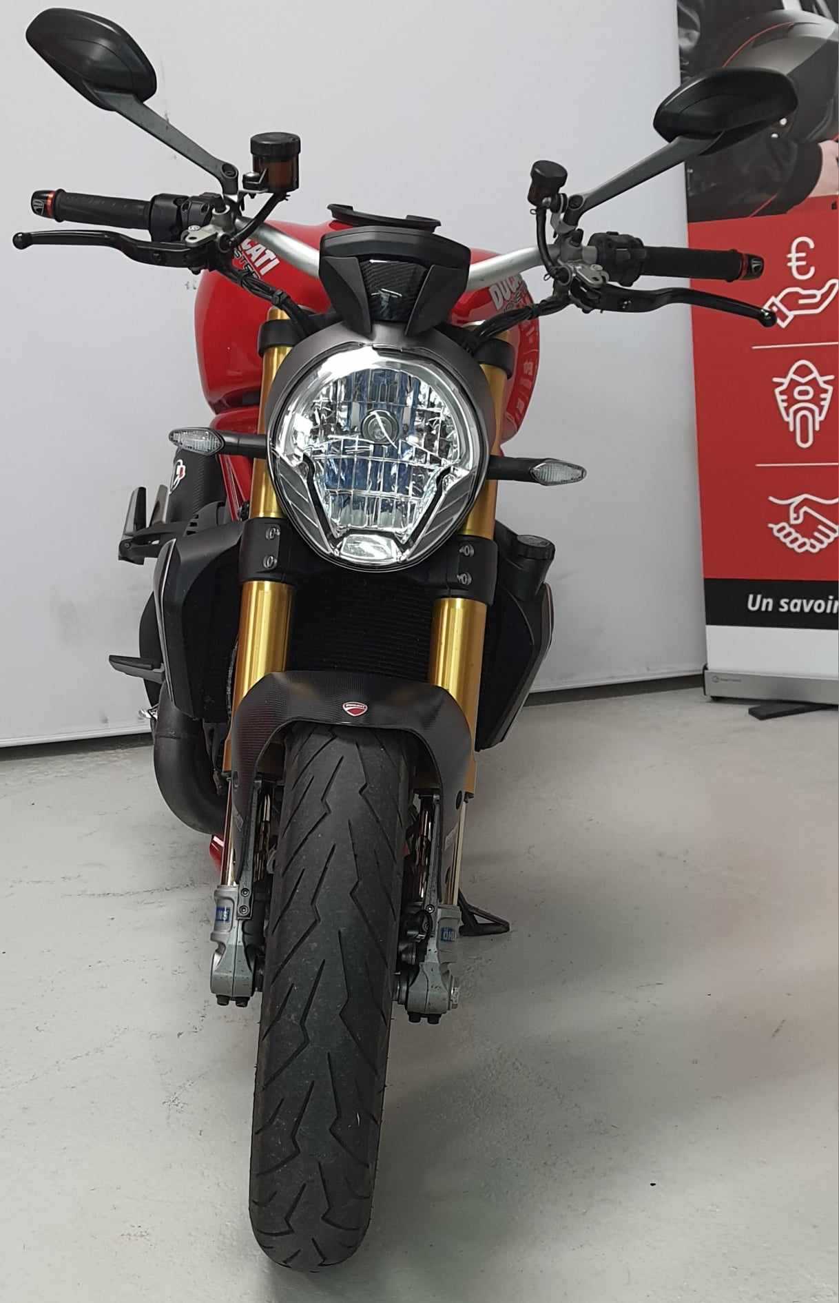 Ducati 1200 Monster S 2016 HD vue avant
