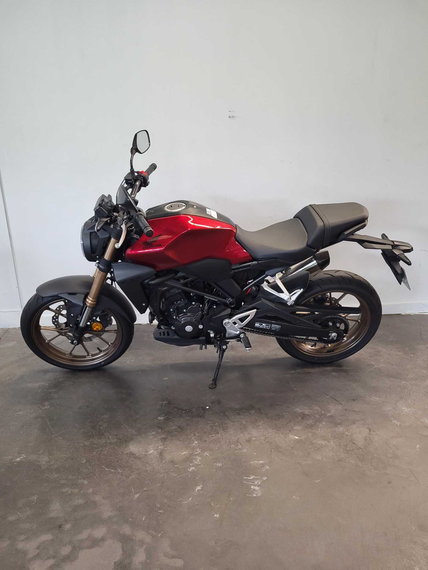 Honda CB 300 R 2019 HD vue gauche