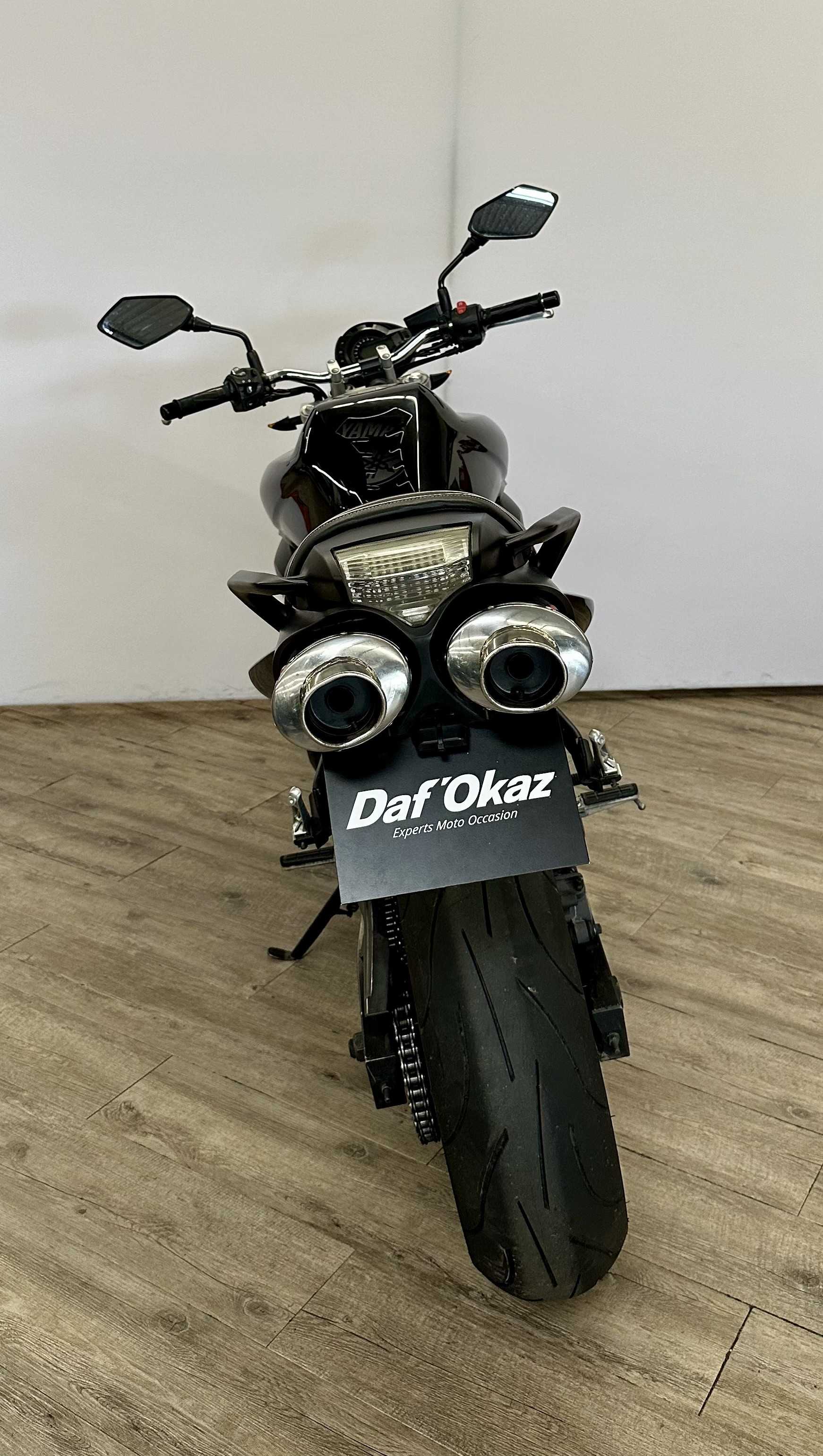 Yamaha FZ6 N 2006 HD vue arrière