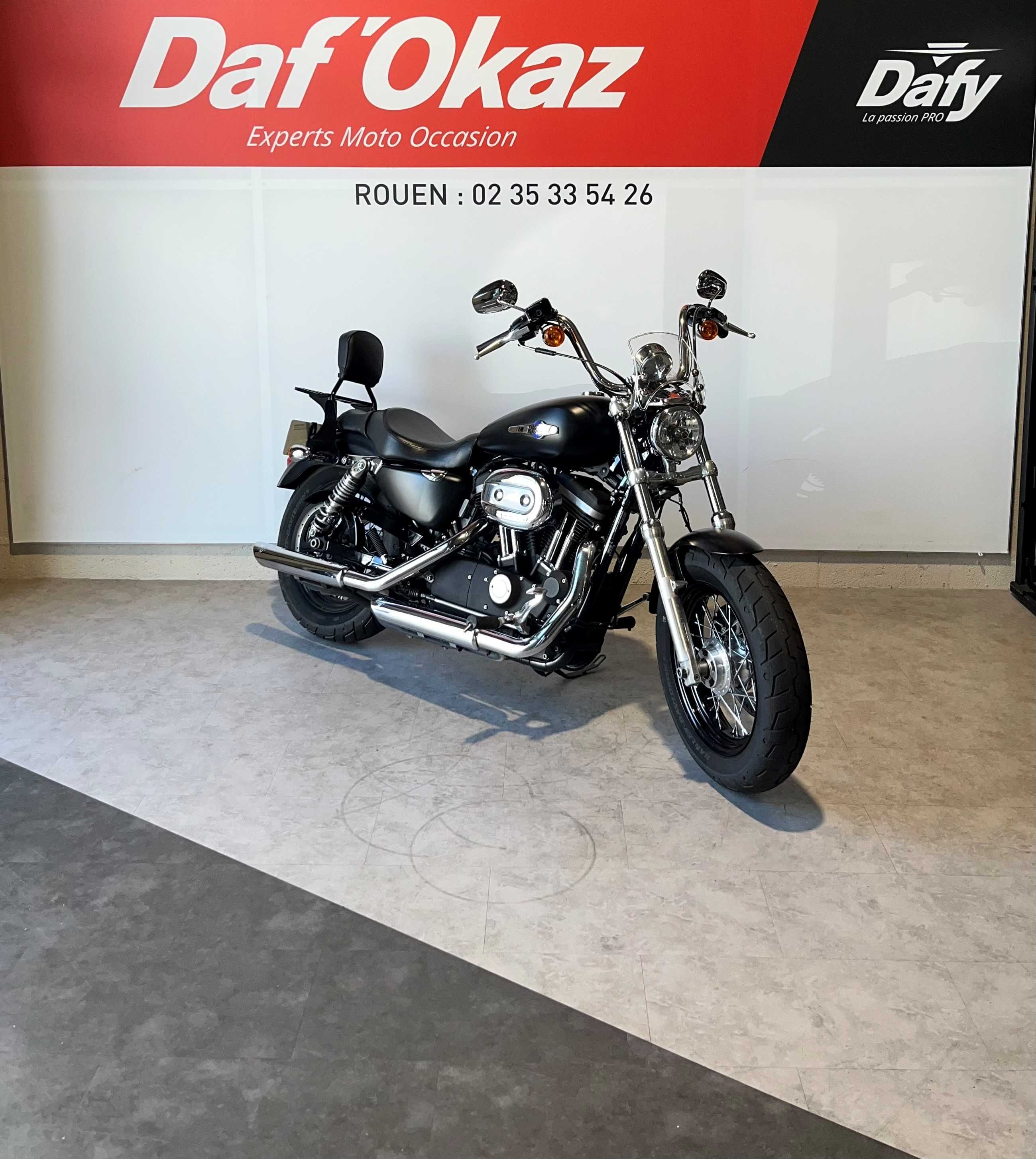 Harley-Davidson XL 1200 CB 2016 HD vue 3/4 droite