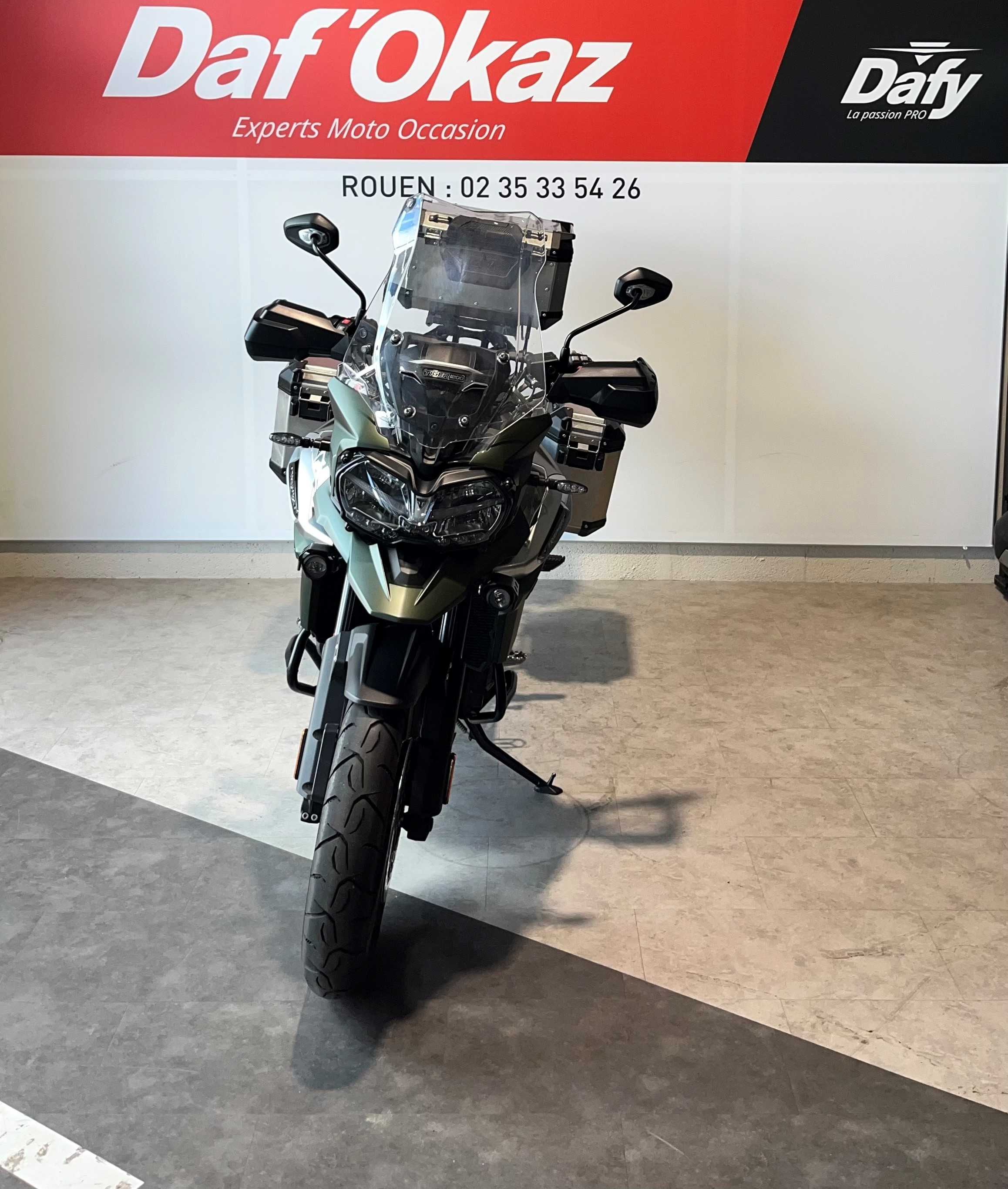 Triumph 1200 Tiger Desert Edition 2020 HD vue avant