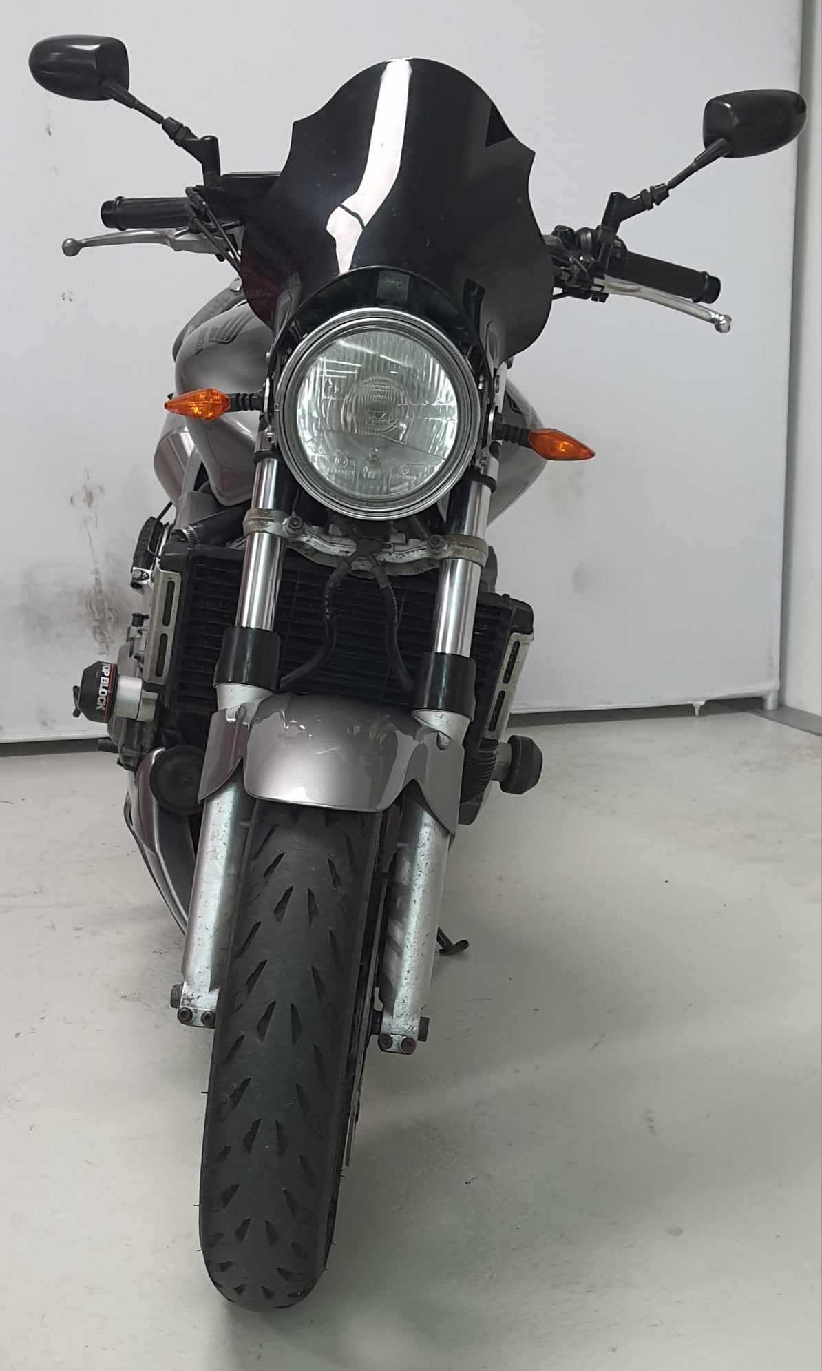 Honda CB 900 F Hornet 2004 HD vue avant