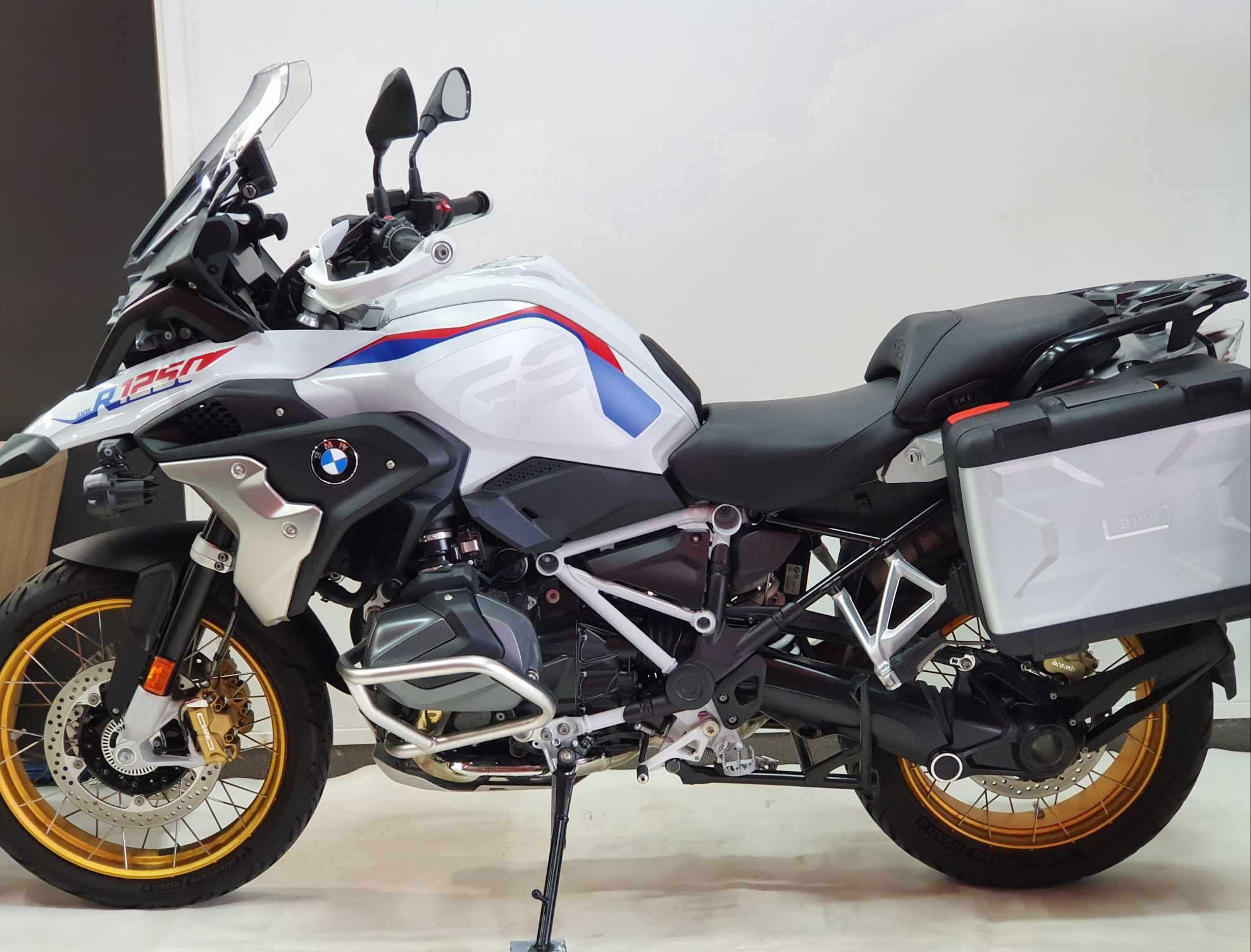 BMW R 1250 GS 2022 HD vue gauche