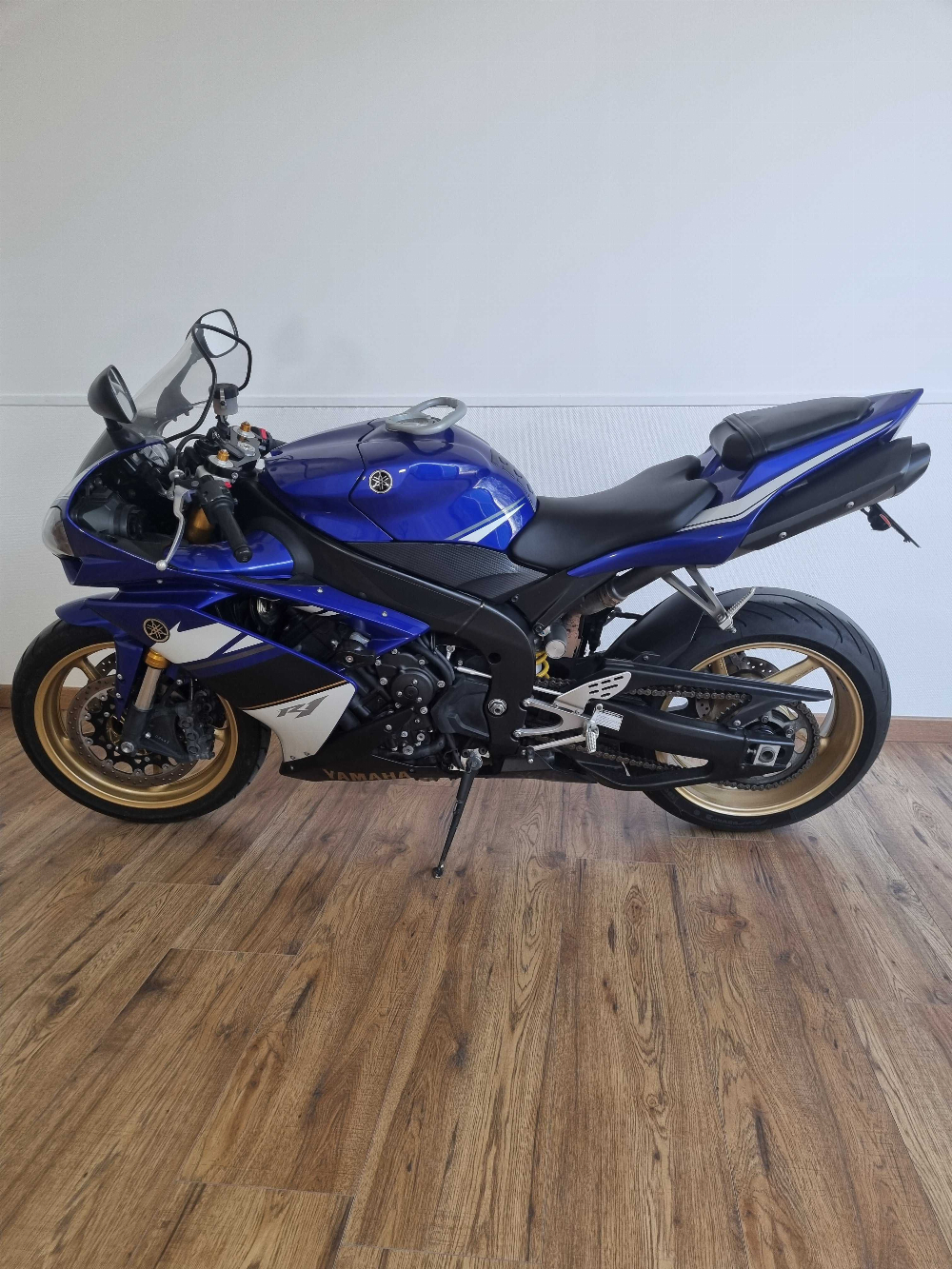 Yamaha YZF 1000 R1 2008 vue gauche