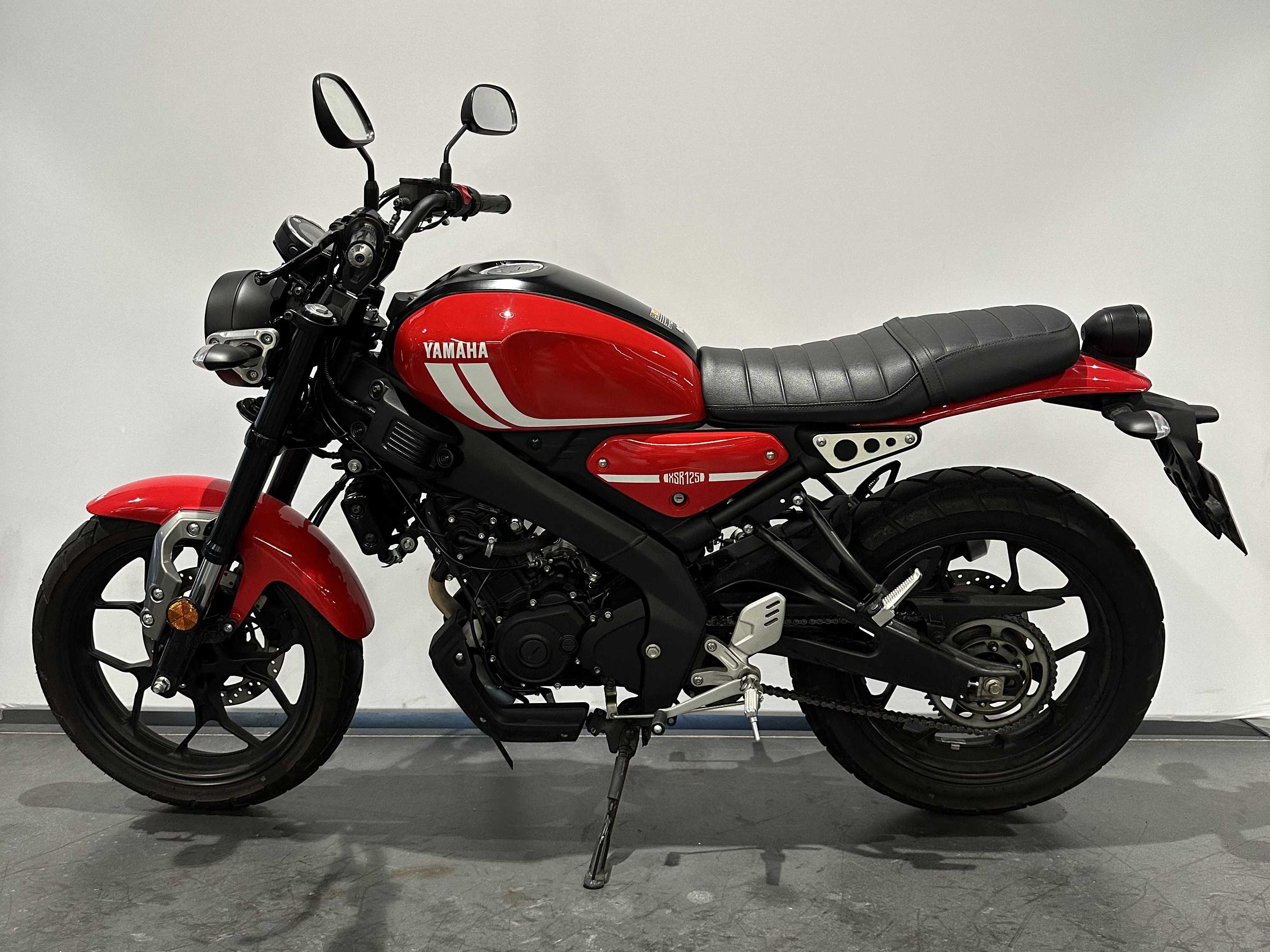 Yamaha XSR 125 2021 HD vue gauche