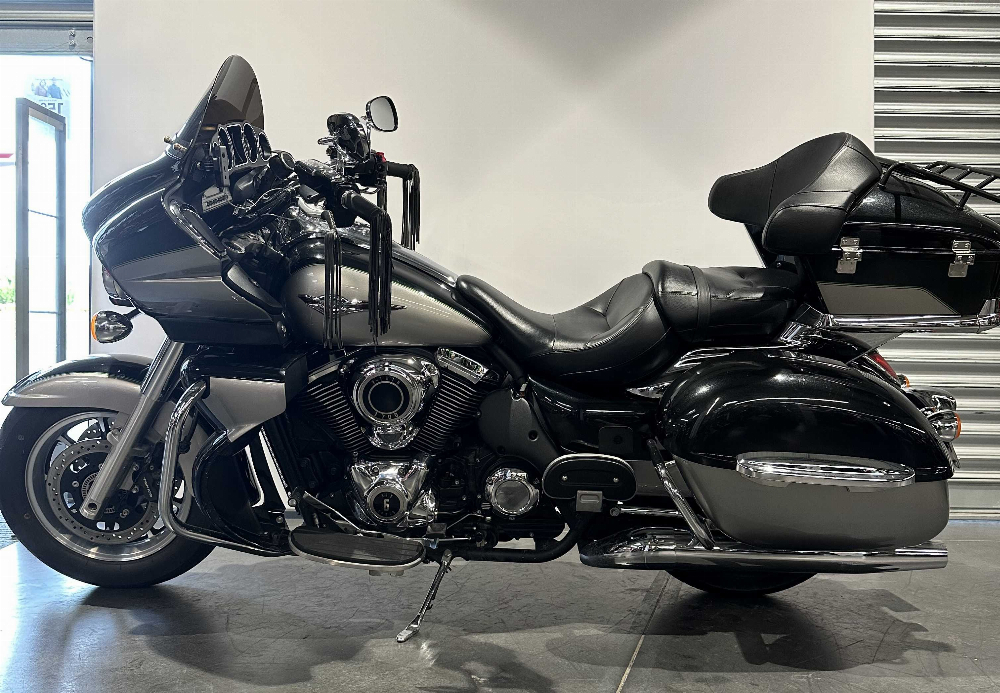 Kawasaki VN 1700 Voyager ABS 2016 vue gauche