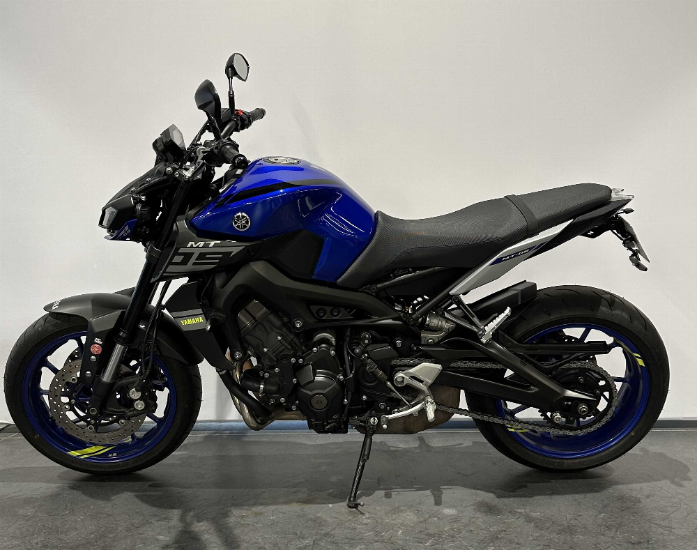 Yamaha MT-09 850 ABS 2017 vue gauche