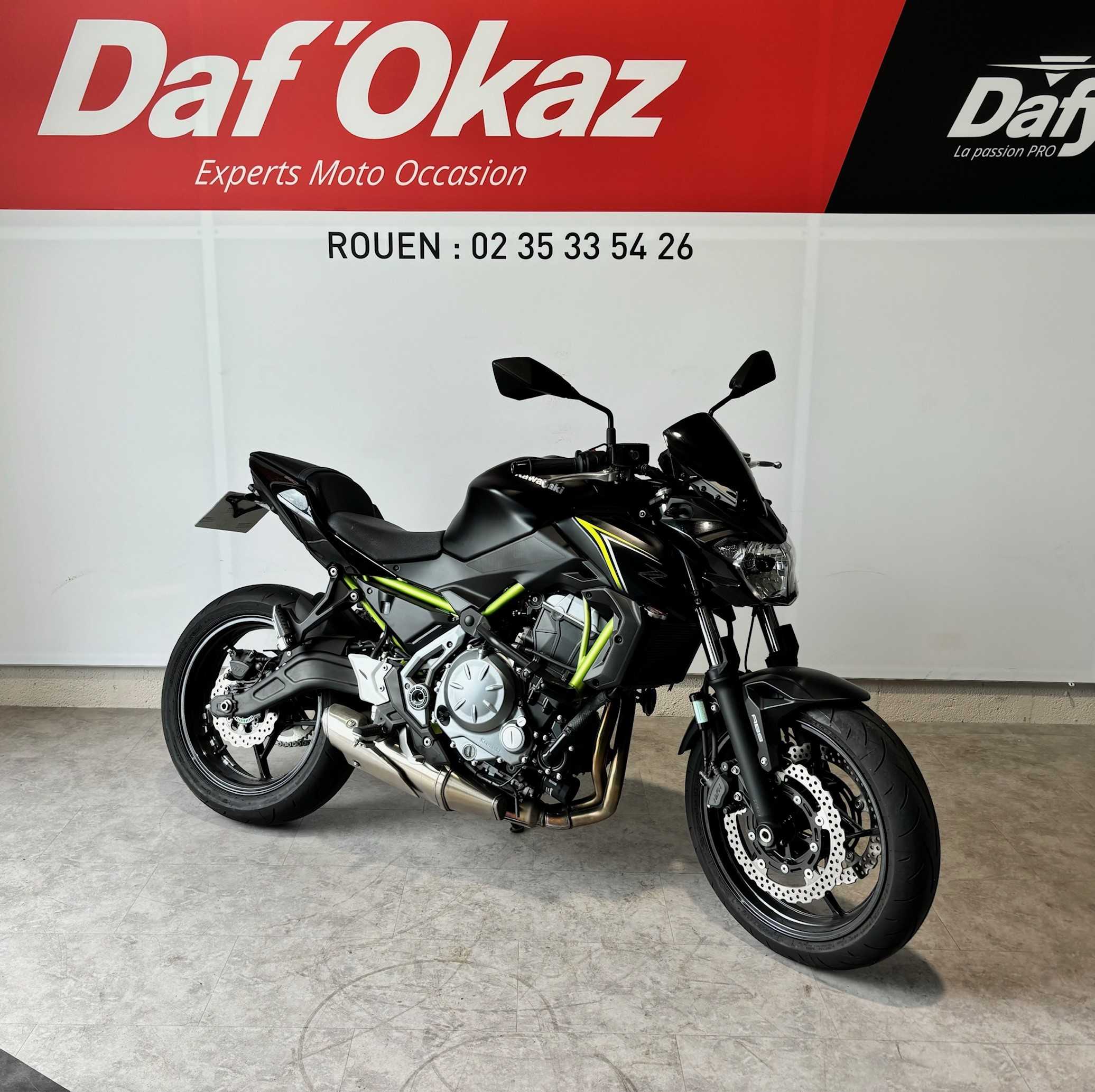 Kawasaki Z 650 2017 HD vue 3/4 droite