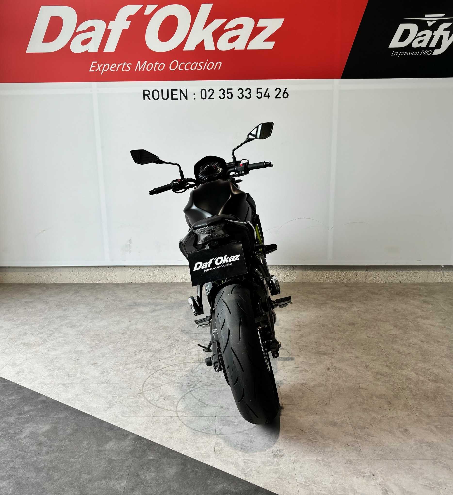 Kawasaki Z 650 2017 HD vue arrière