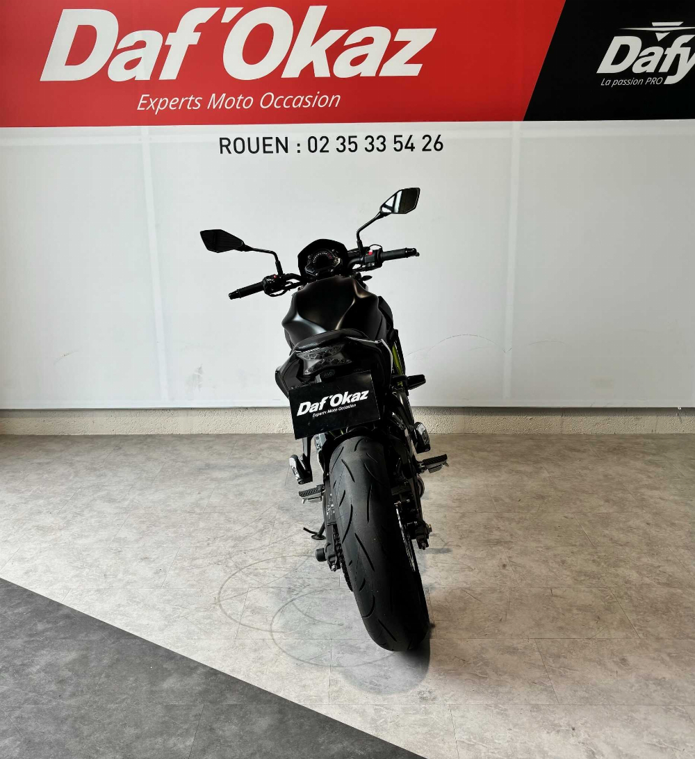 Kawasaki Z 650 2017 vue arrière