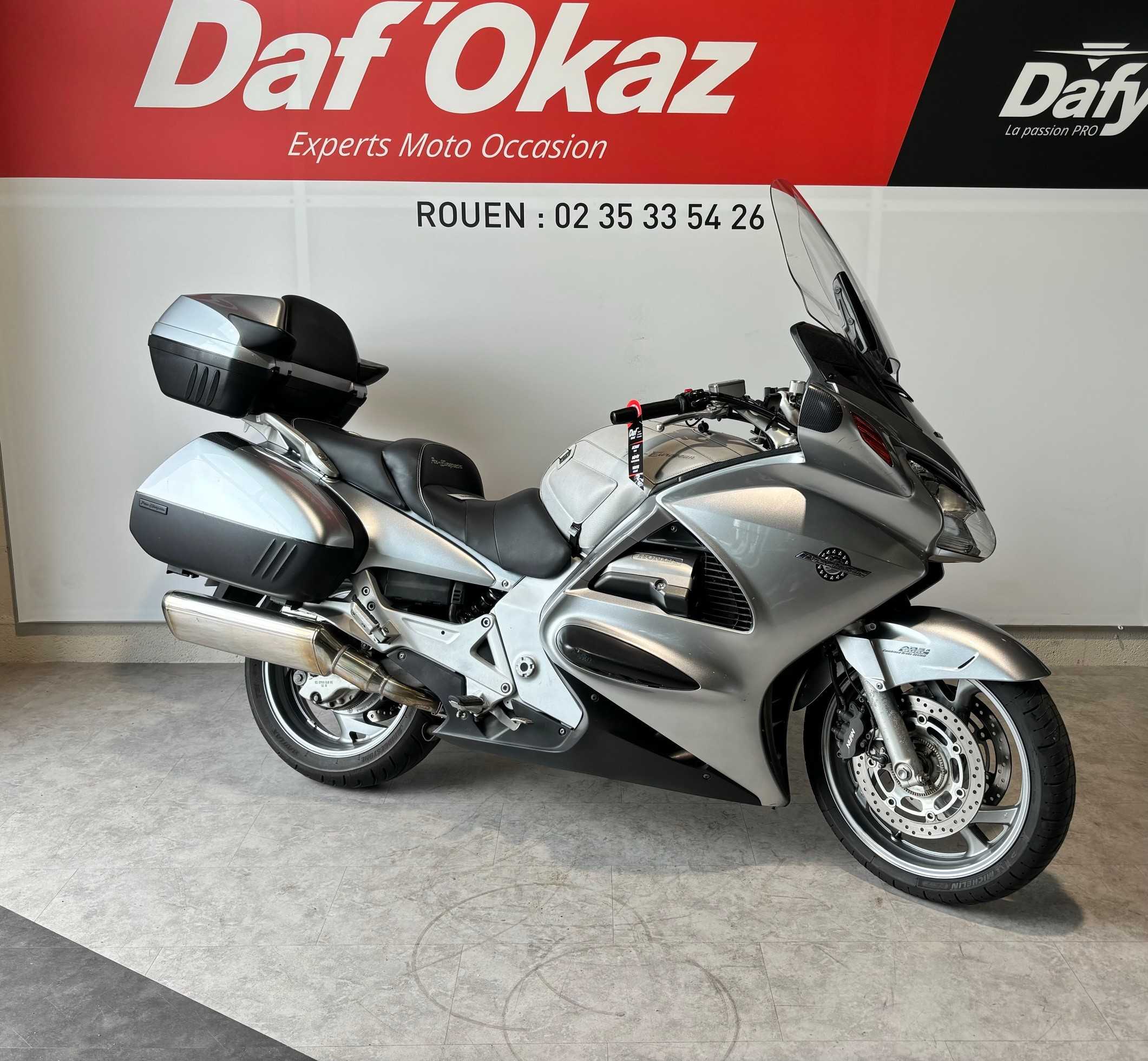 Honda ST 1300 Pan European ABS 2007 HD vue 3/4 droite