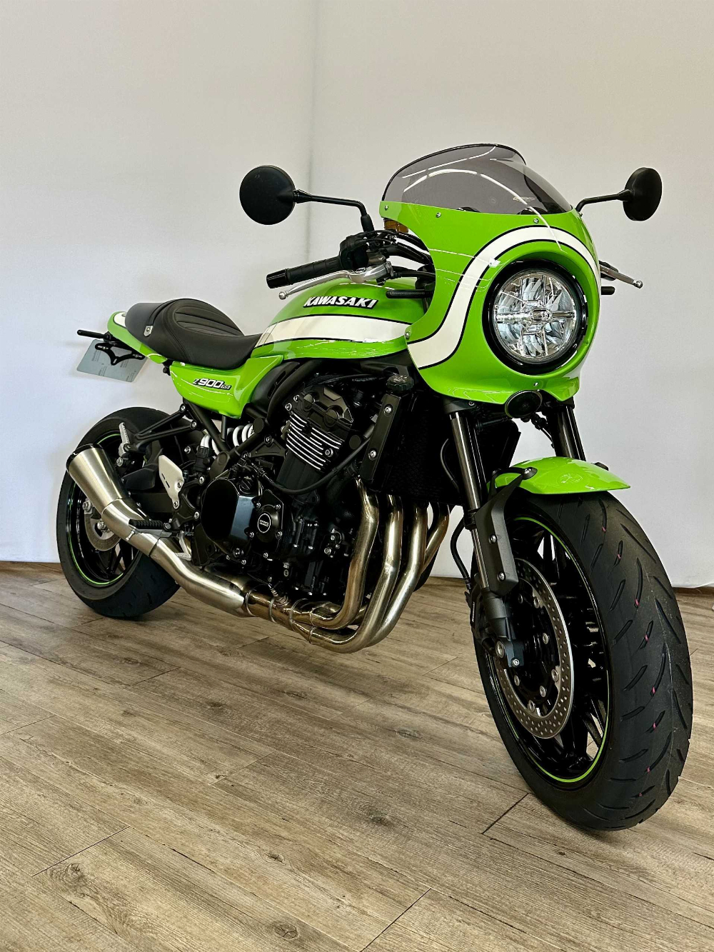 Kawasaki Z 900 RS Café 2019 vue 3/4 droite