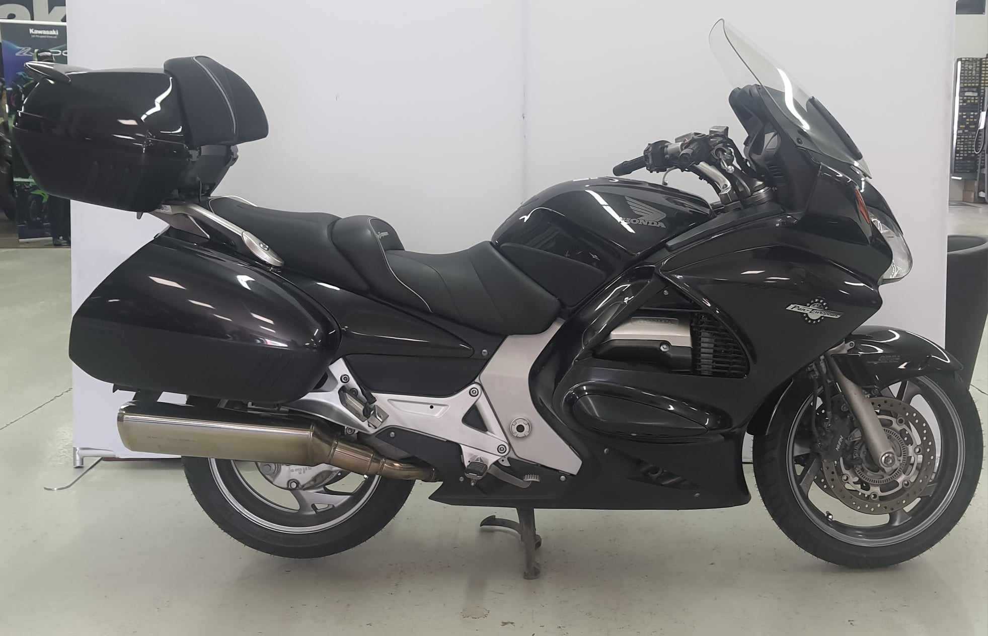 Honda ST 1300 Pan European ABS 2010 HD vue gauche