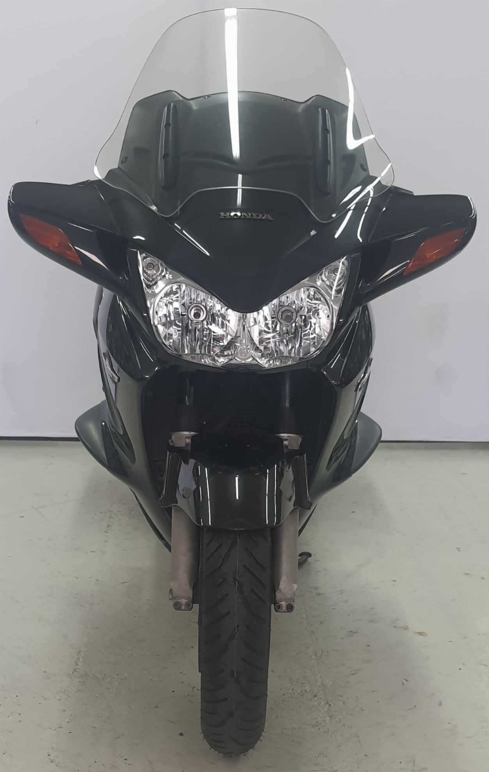 Honda ST 1300 Pan European ABS 2010 vue avant