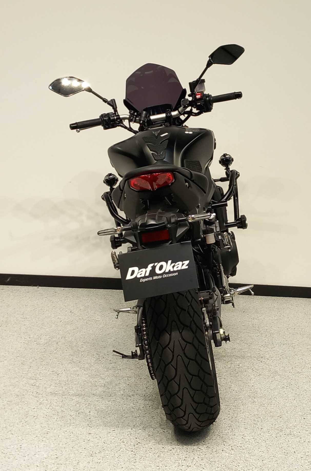 Yamaha MT-09 900 2023 HD vue arrière