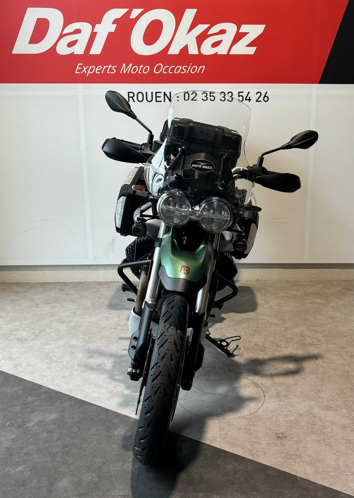 Moto Guzzi V85TT 2021 HD vue avant