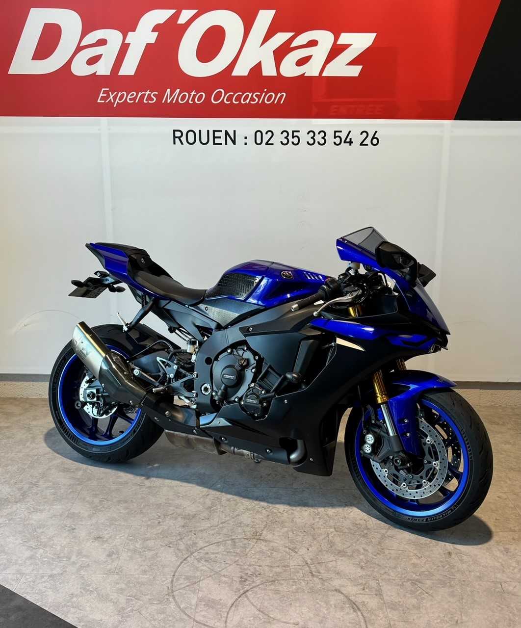 Yamaha YZF 1000 R1 2019 HD vue 3/4 droite