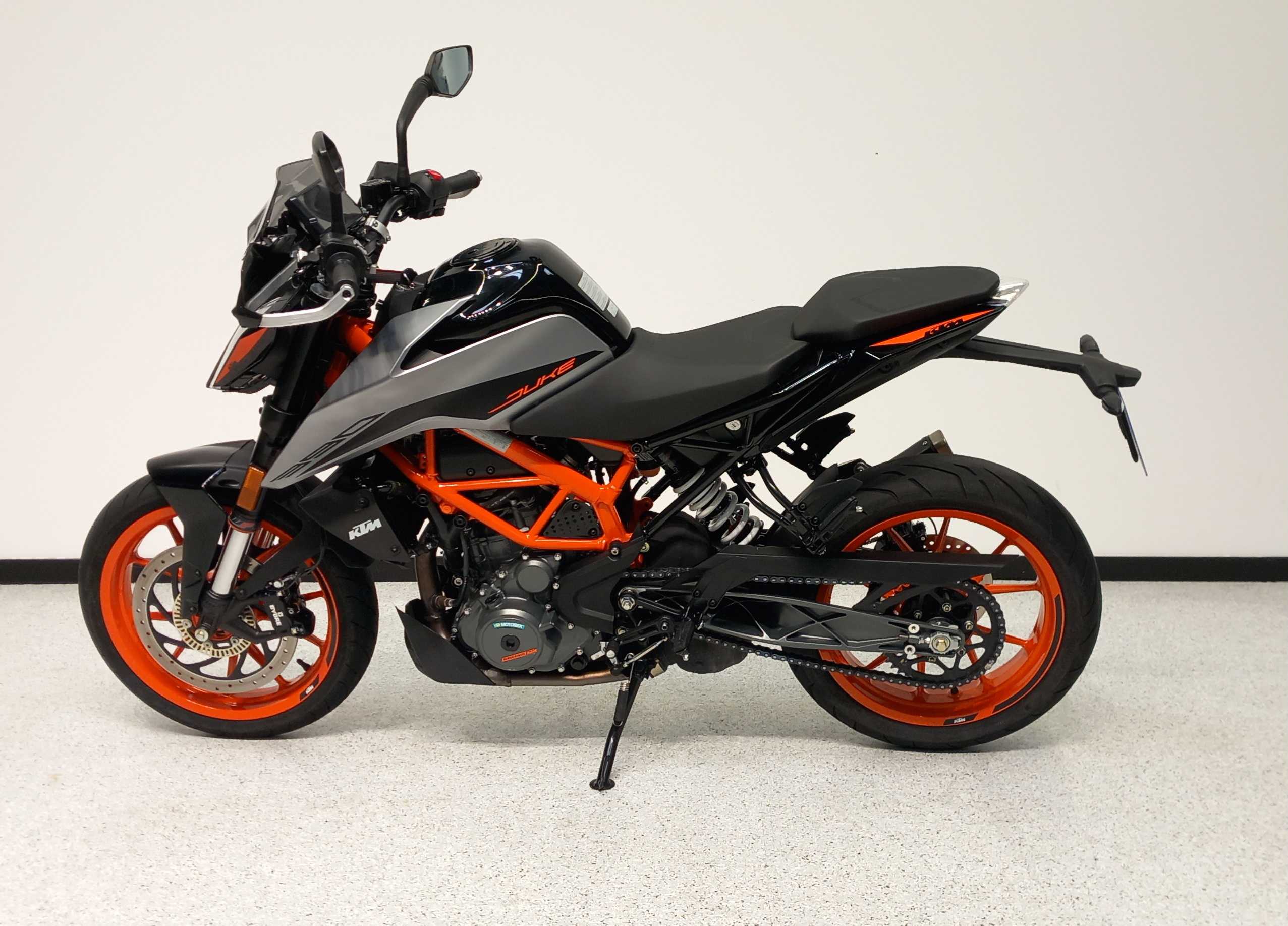 KTM 390 Duke 2021 HD vue gauche