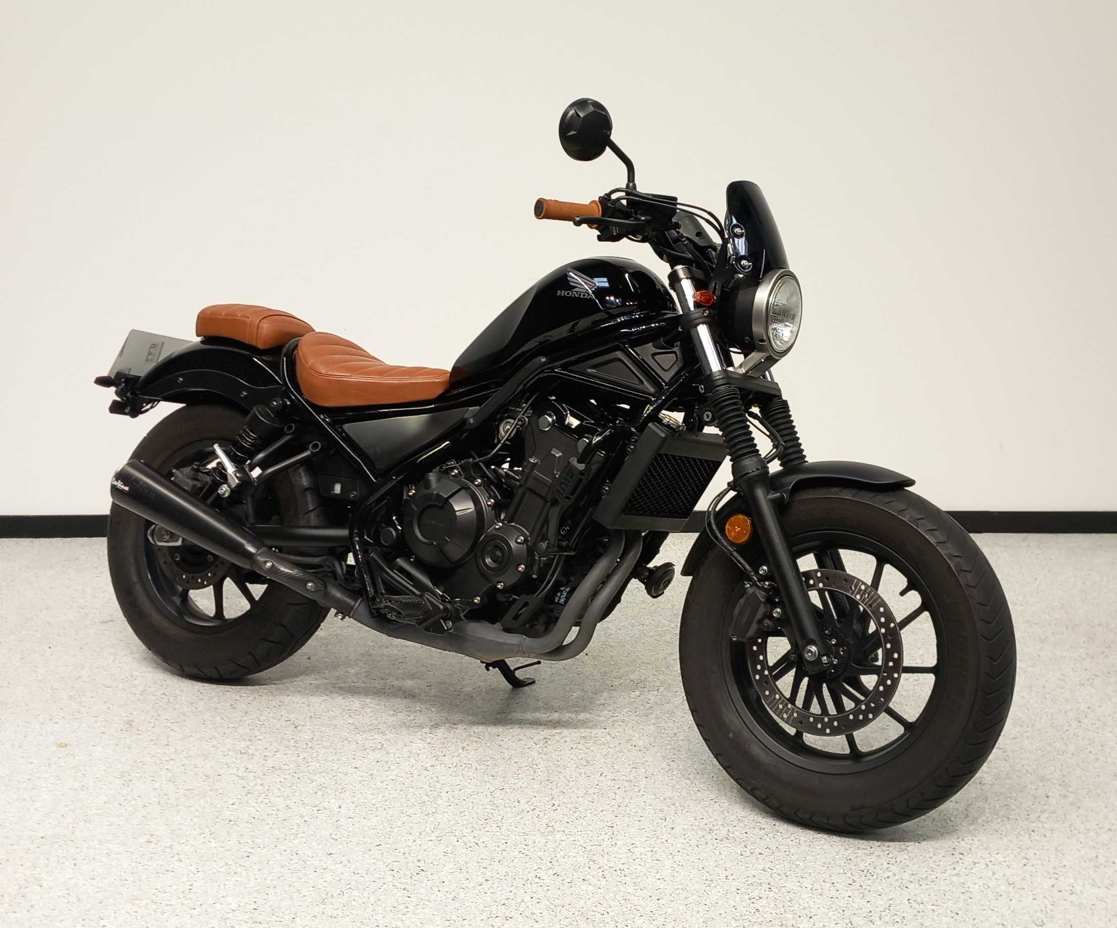 Honda CMX 500 Rebel 2018 HD vue 3/4 droite