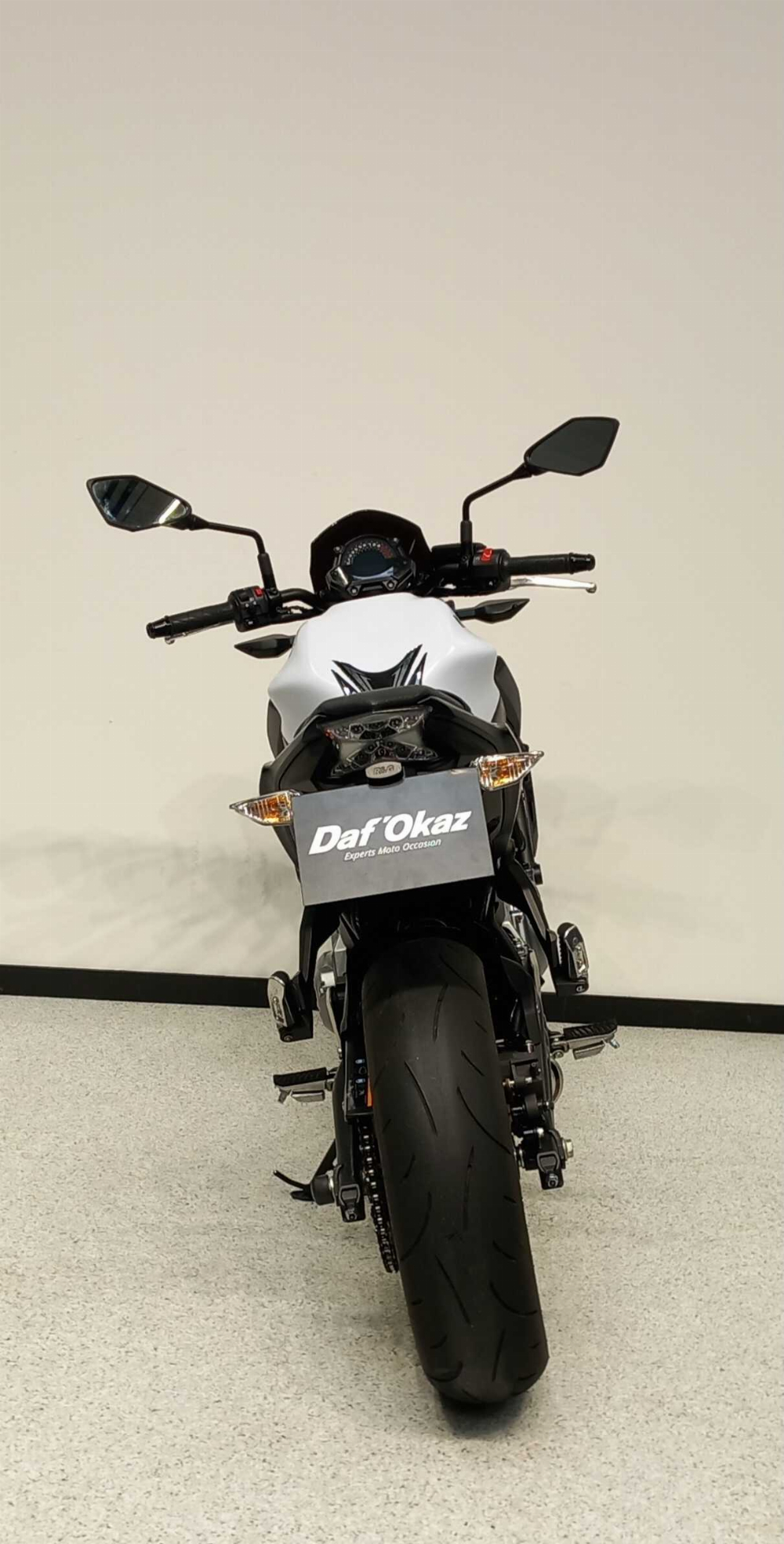 Kawasaki Z 650 2020 vue arrière