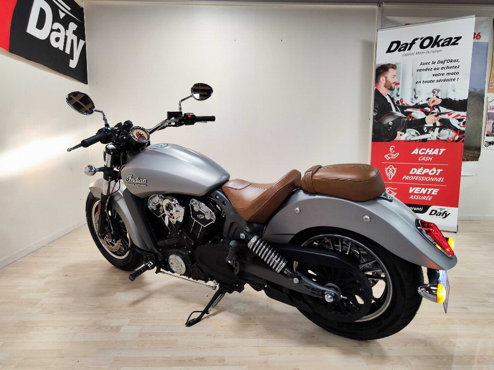 Indian SCOUT CLASSIC 2016 vue arrière