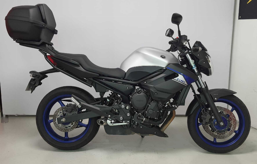 Yamaha XJ6 N ABS 2016 vue gauche