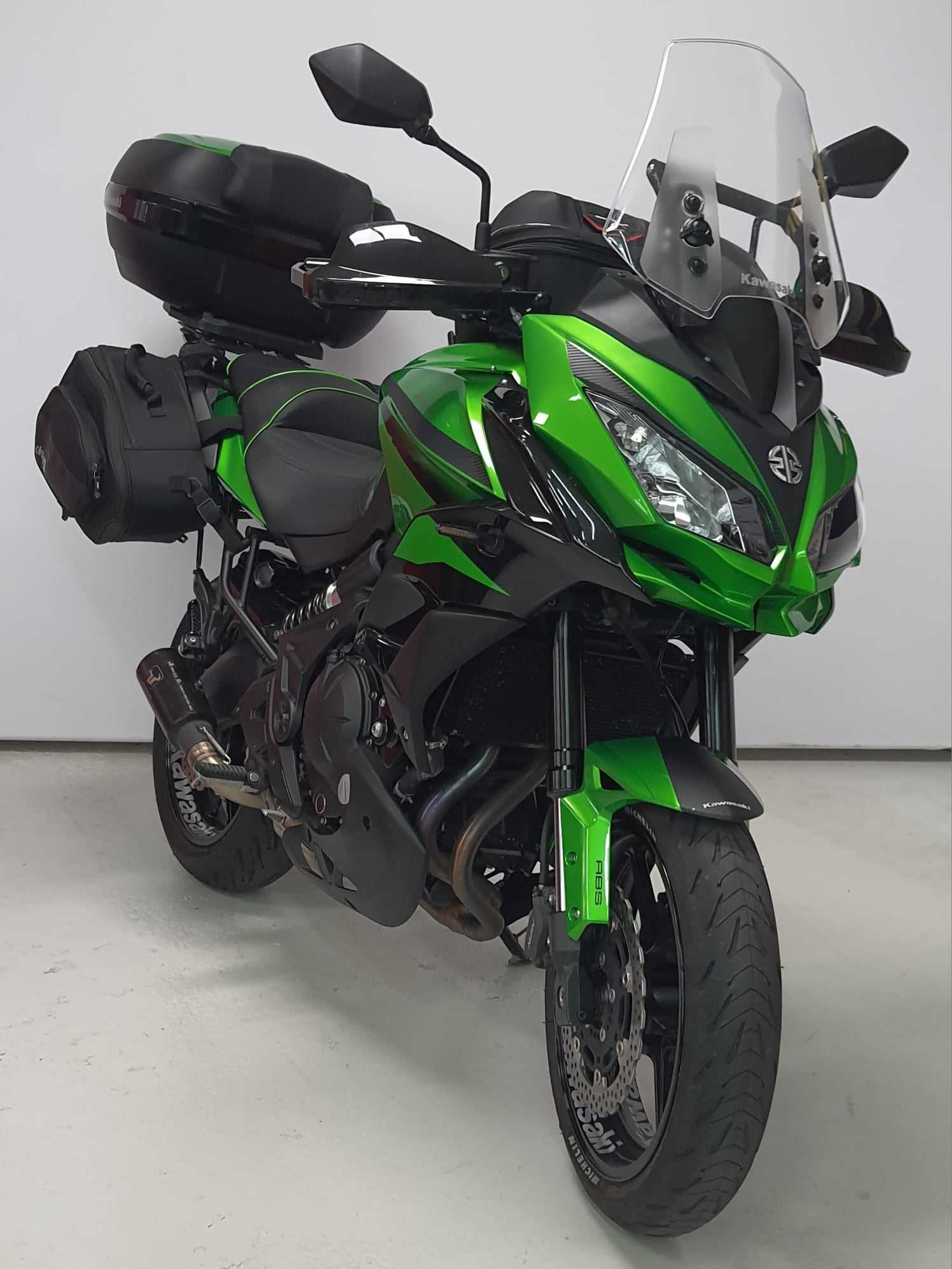 Kawasaki KLE 650 Versys ABS 2019 HD vue 3/4 droite