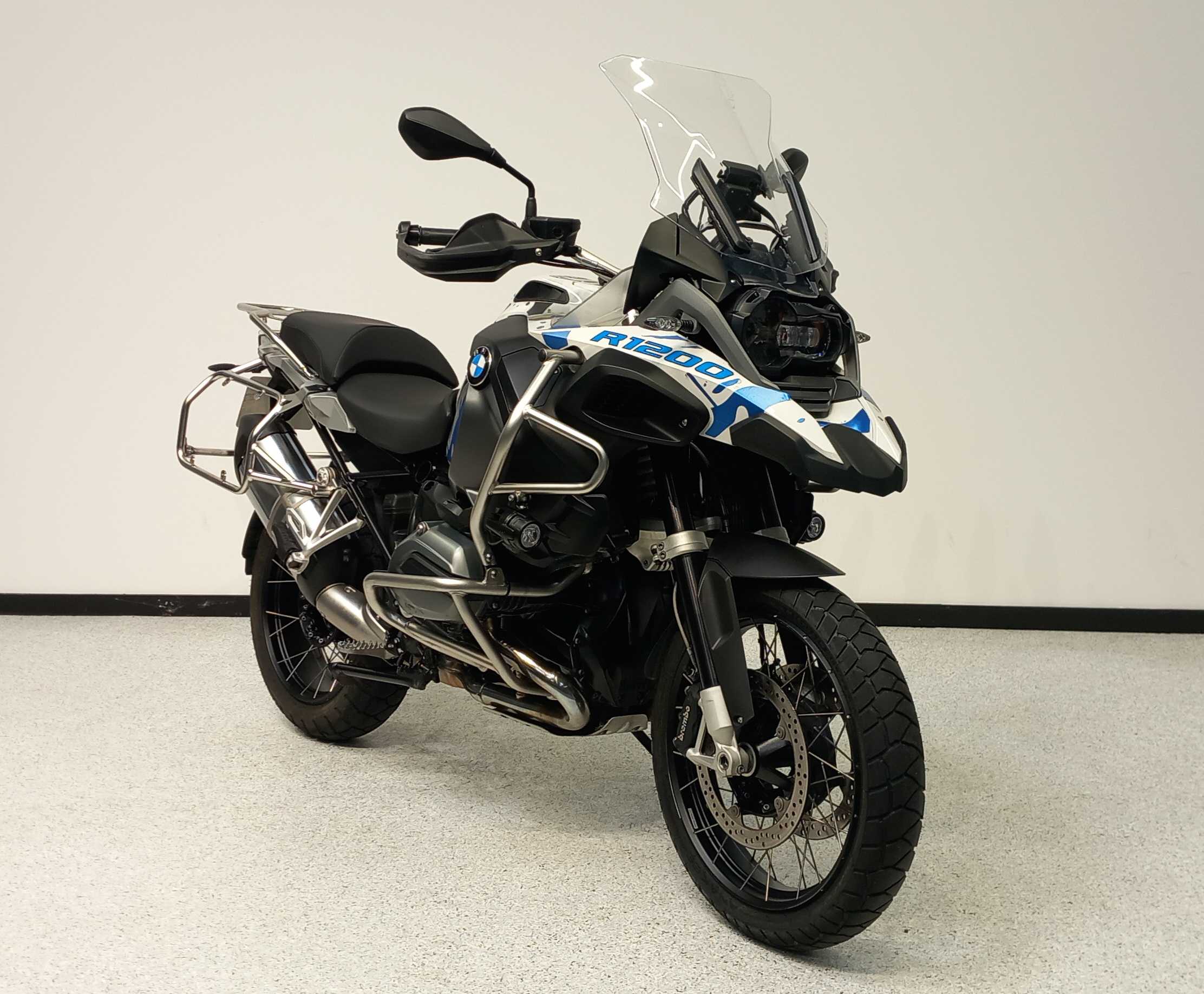 BMW R 1200 GS Adventure 2016 HD vue 3/4 droite