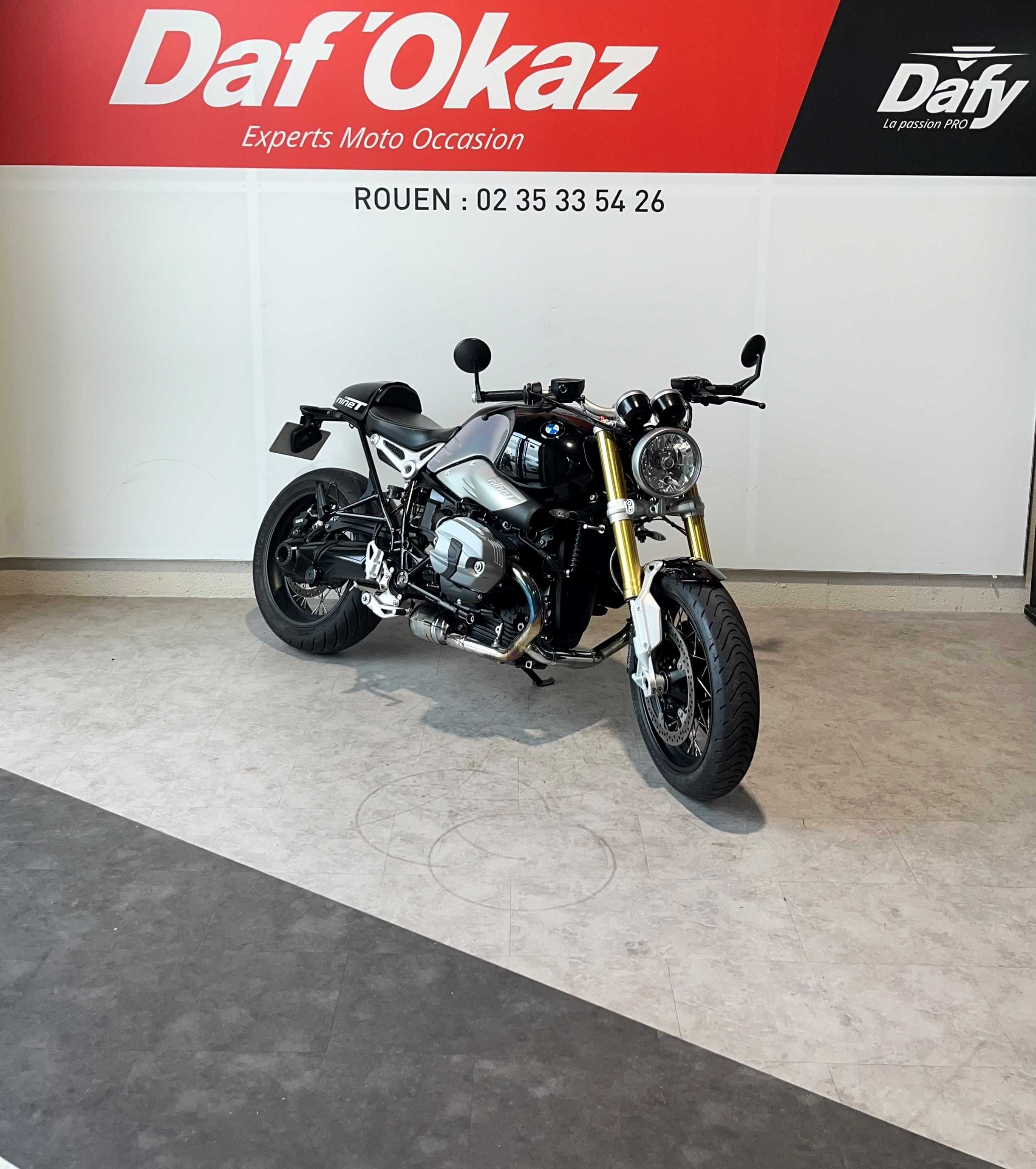 BMW R 1200 R Nine-T 2017 HD vue 3/4 droite