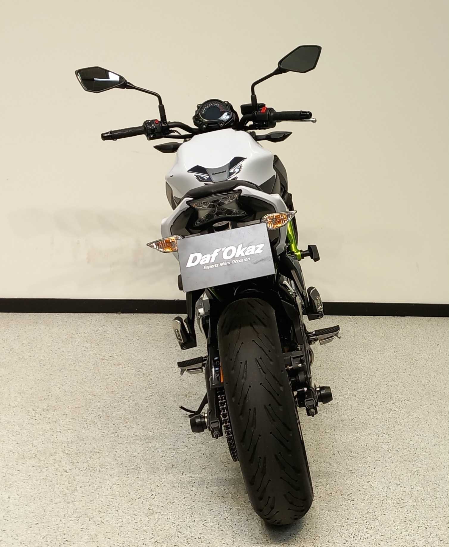 Kawasaki Z 650 2017 HD vue arrière