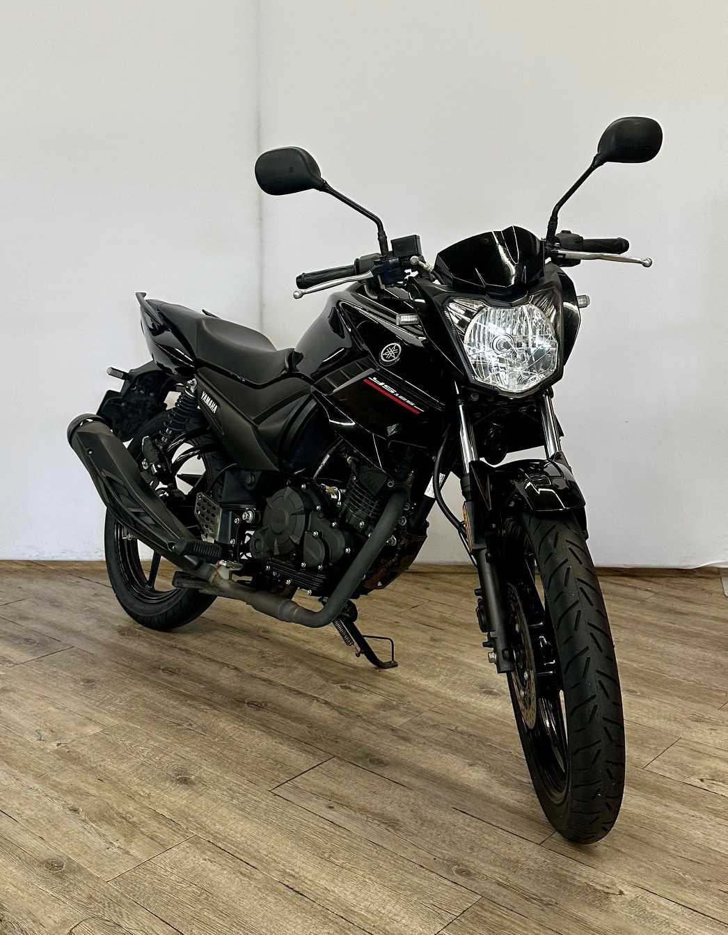 Yamaha YS 125 2017 HD vue 3/4 droite