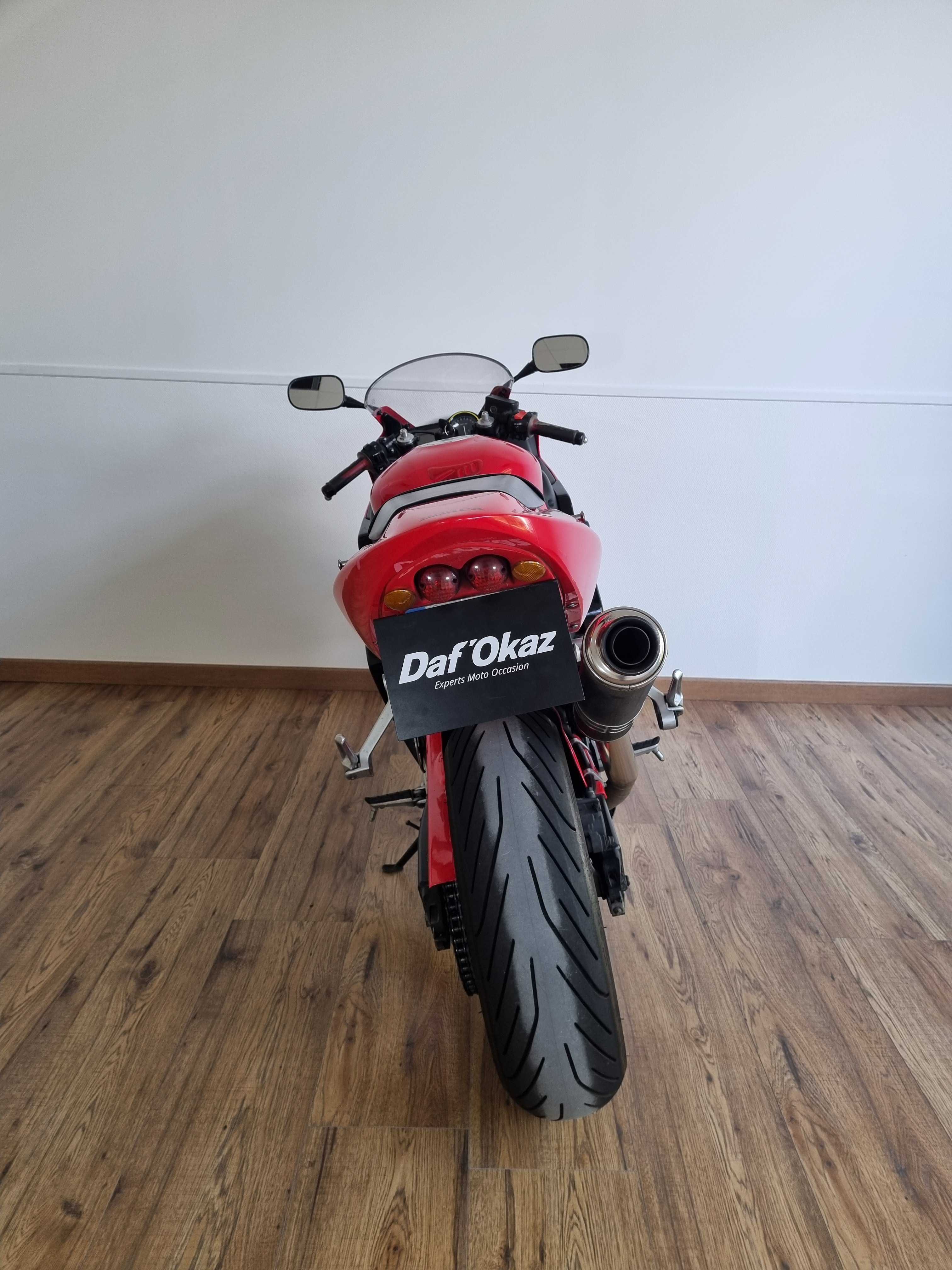 Honda CBR 600 FS 2001 HD vue arrière