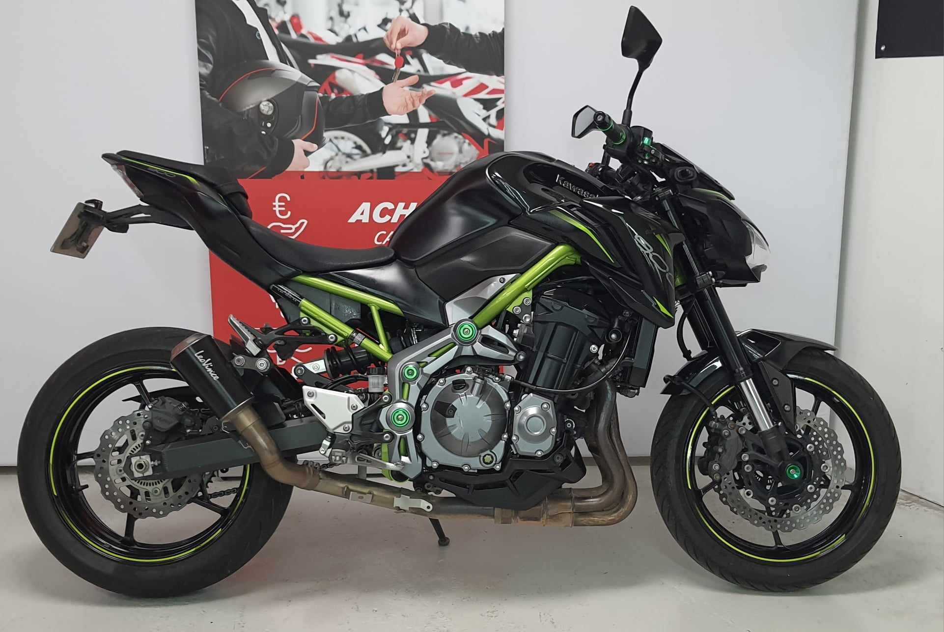 Kawasaki Z 900 2019 HD vue gauche