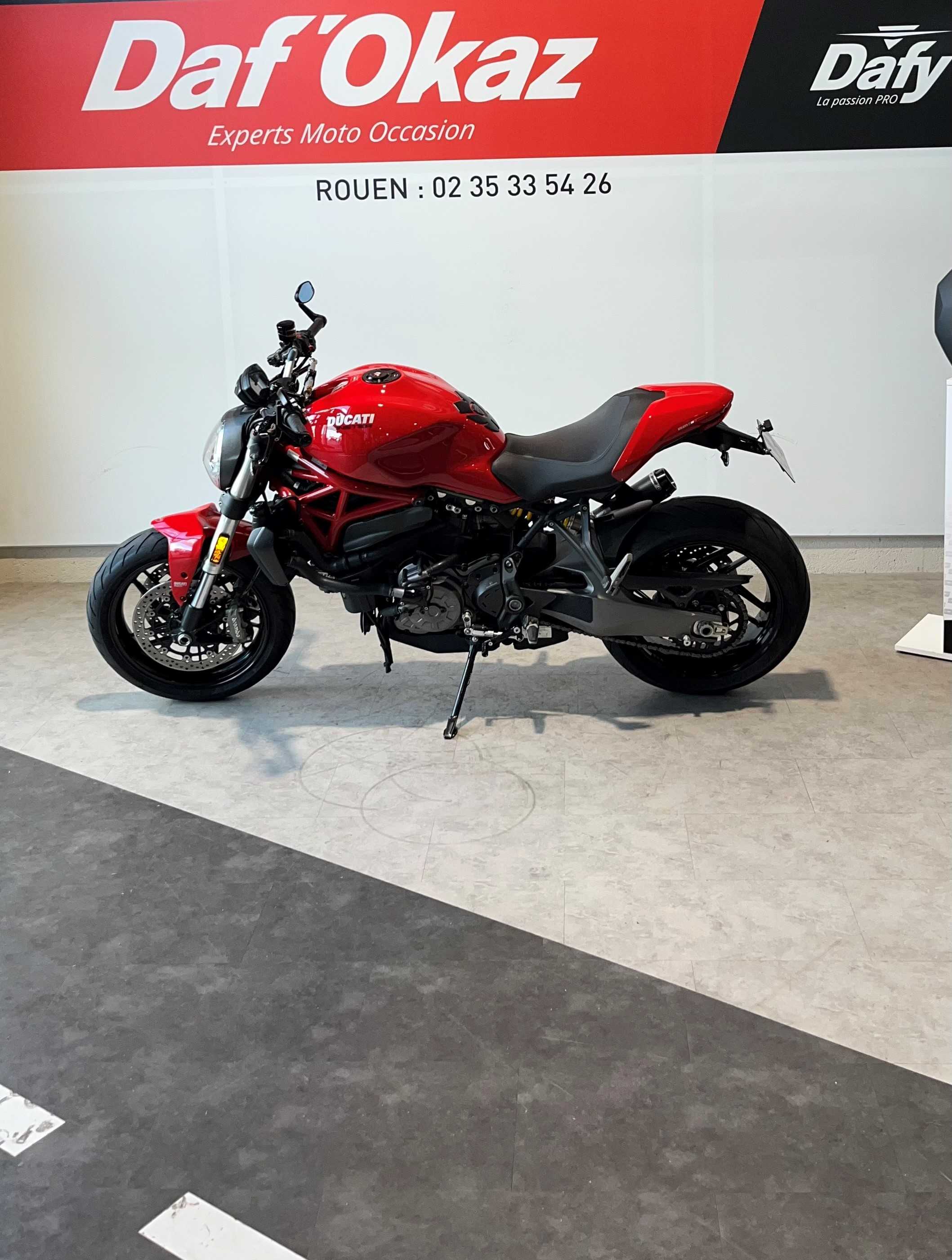 Ducati 821 Monster 2020 HD vue gauche